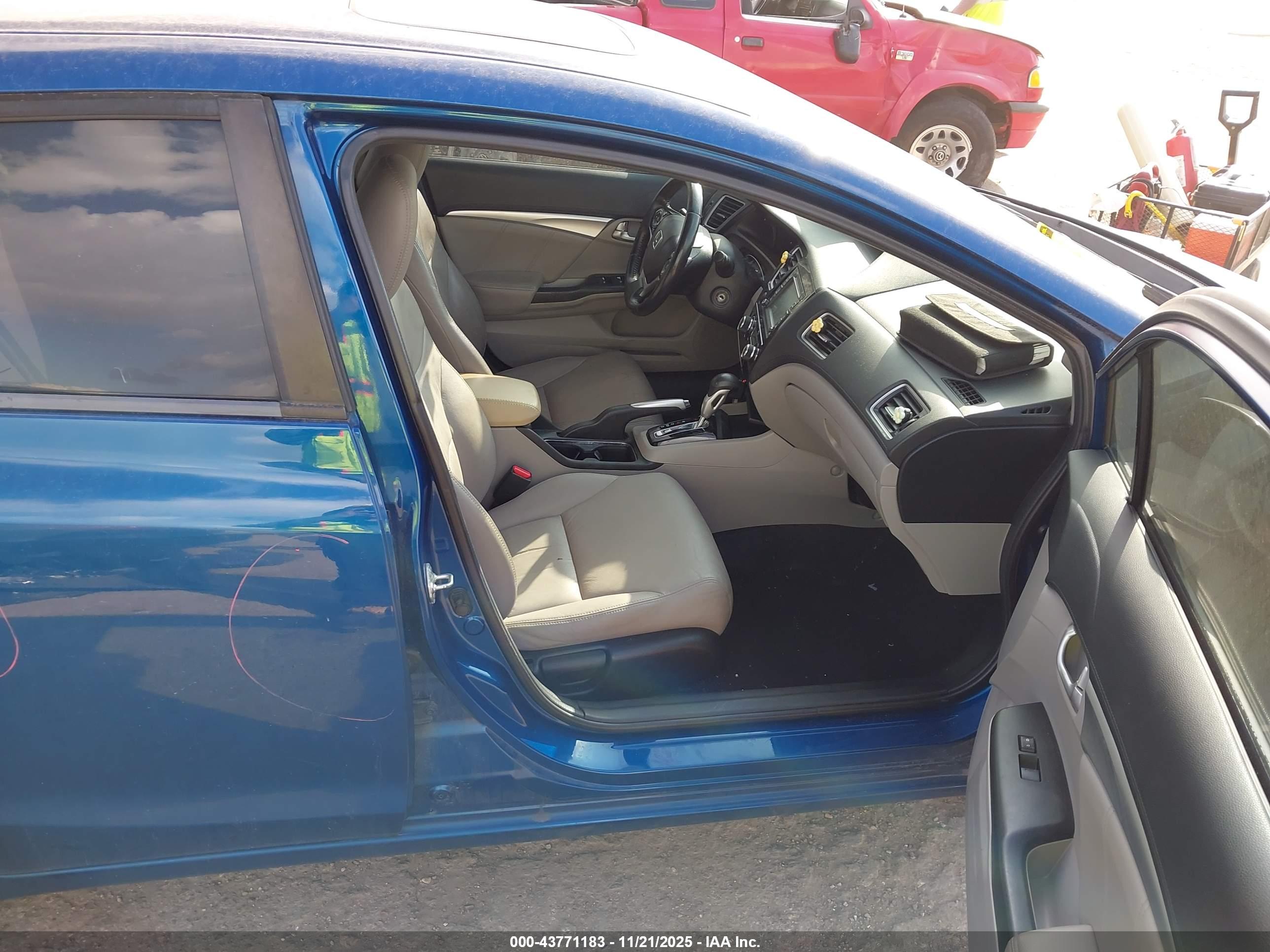 HONDA CIVIC image 5