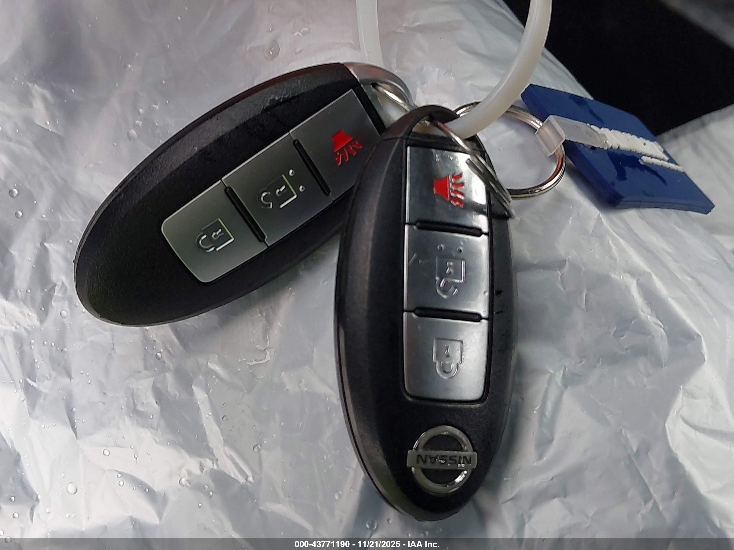 NISSAN JUKE image 11