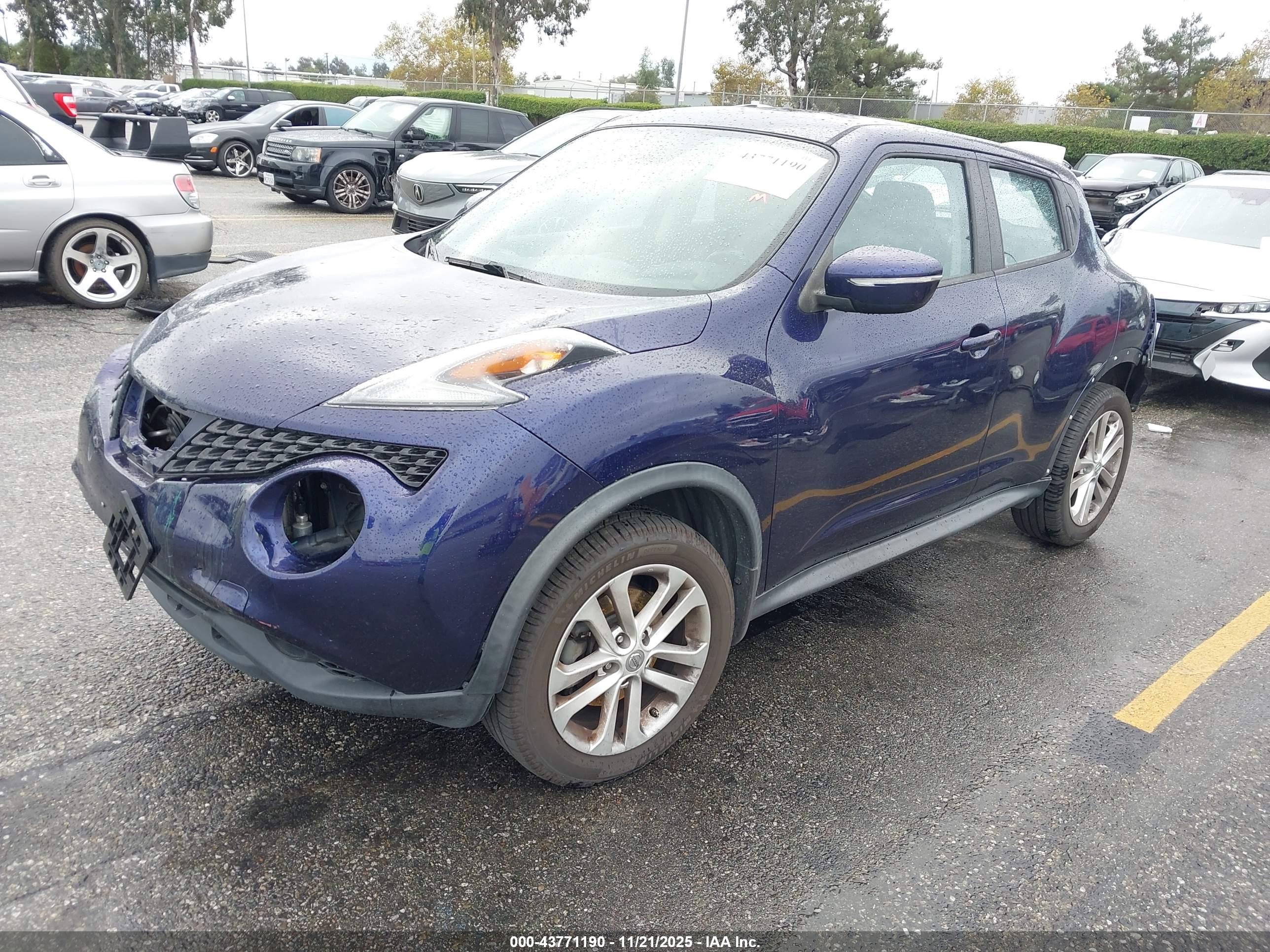 NISSAN JUKE image 2