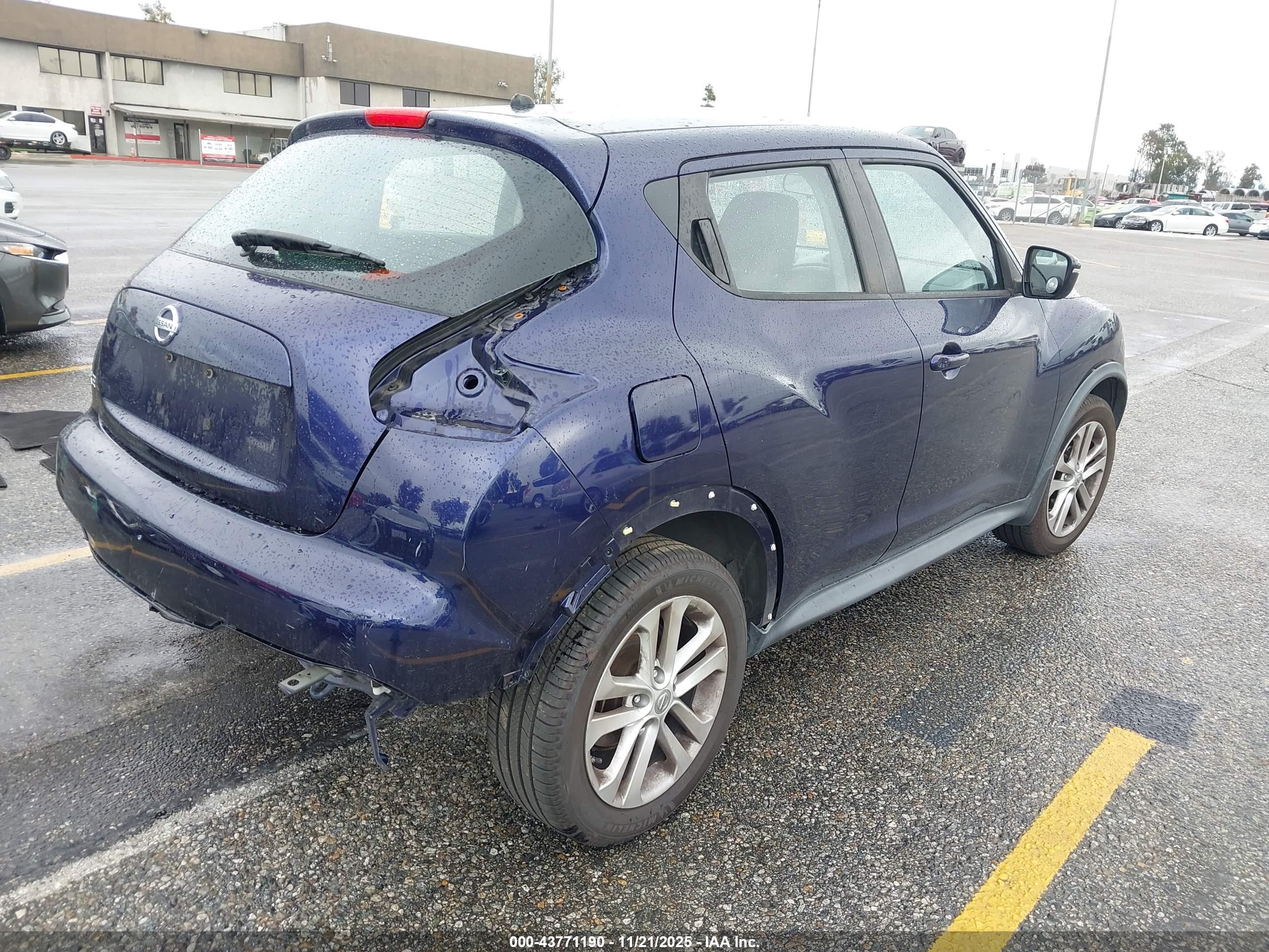 NISSAN JUKE image 4
