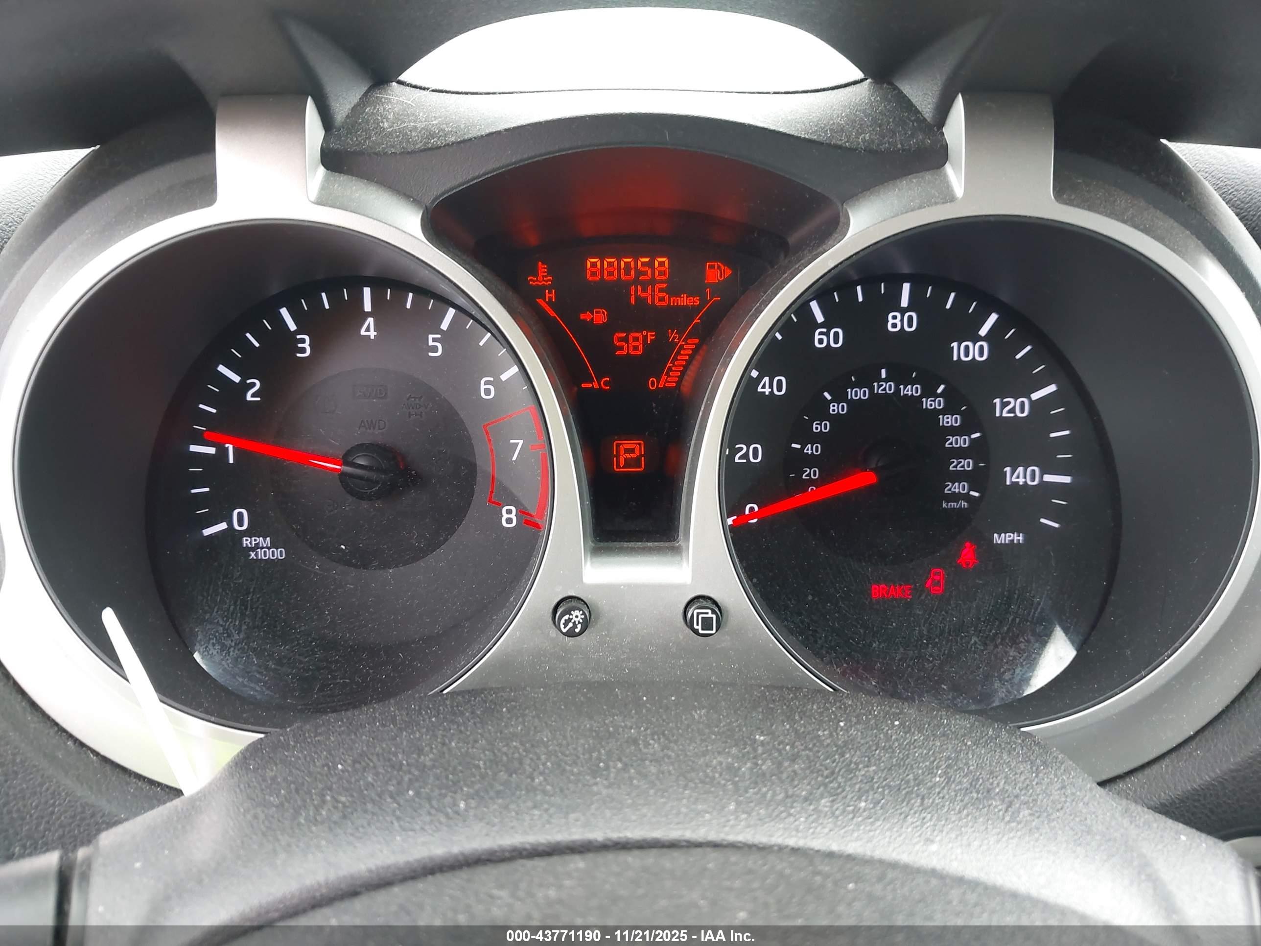 NISSAN JUKE image 7