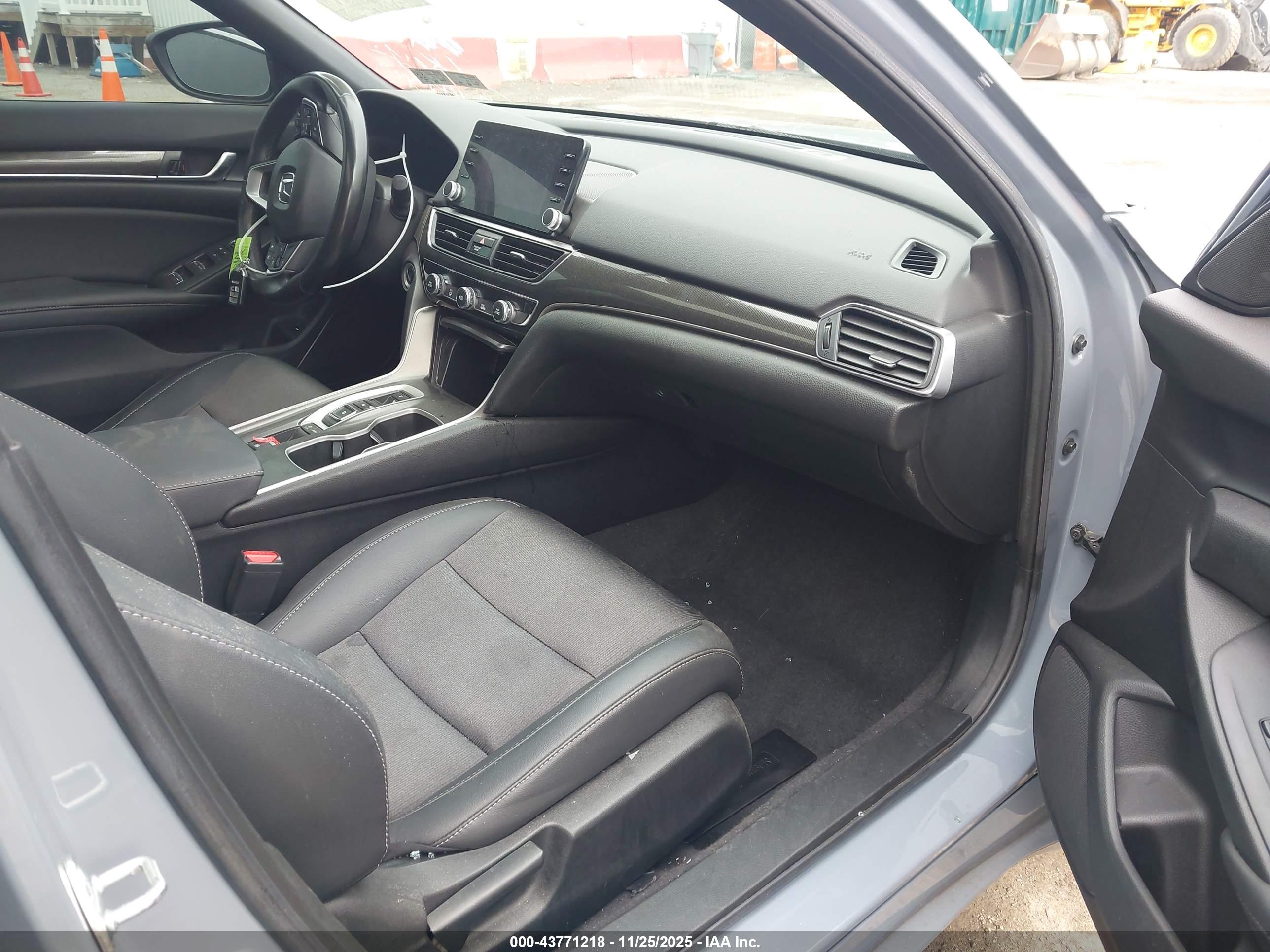 HONDA ACCORD image 5