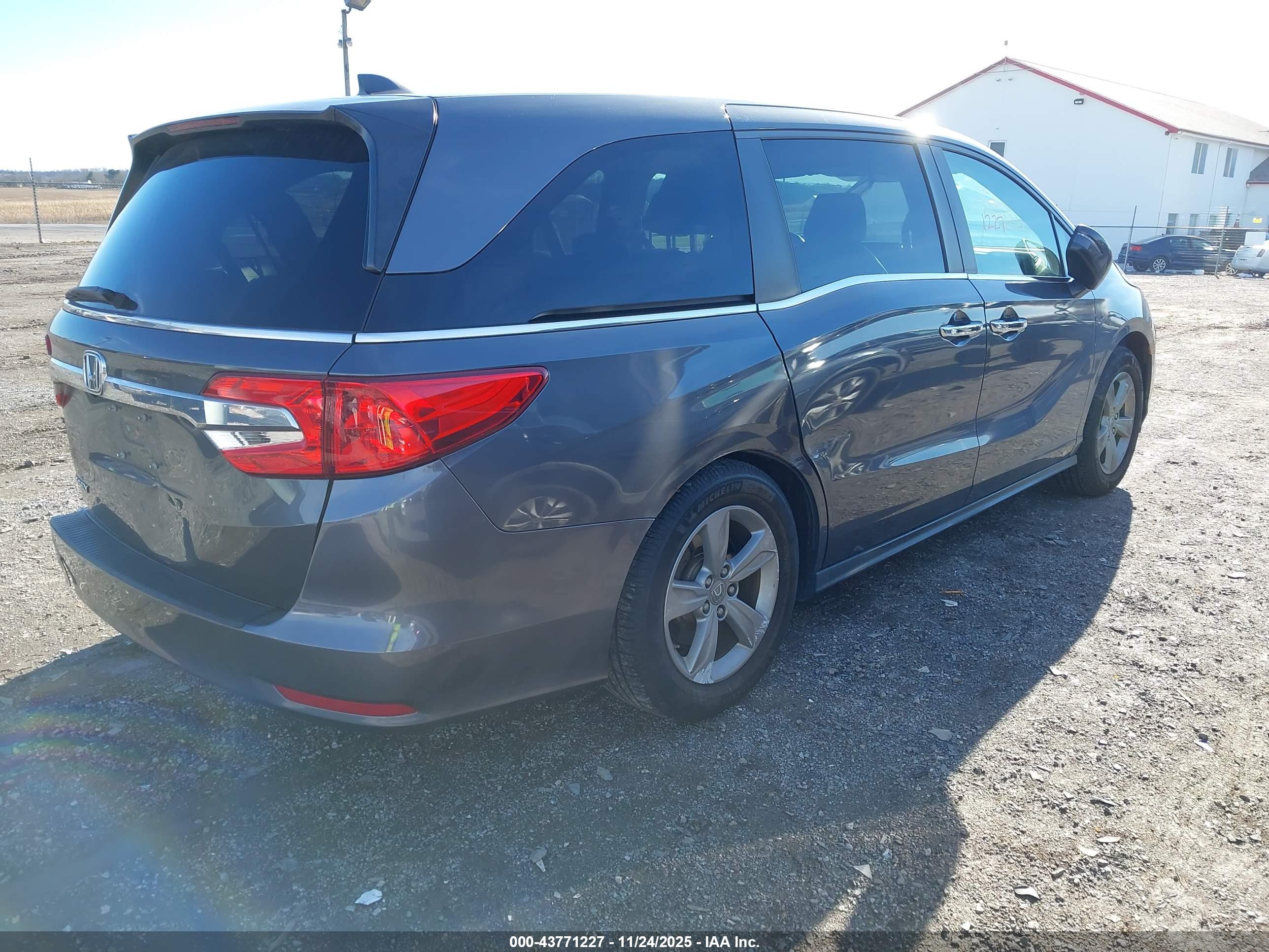 HONDA ODYSSEY image 4