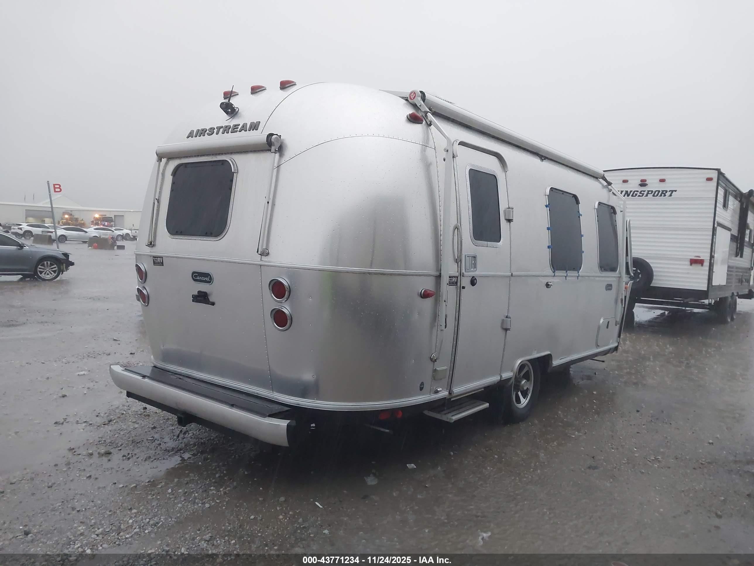 AIRSTREAM CT image 4