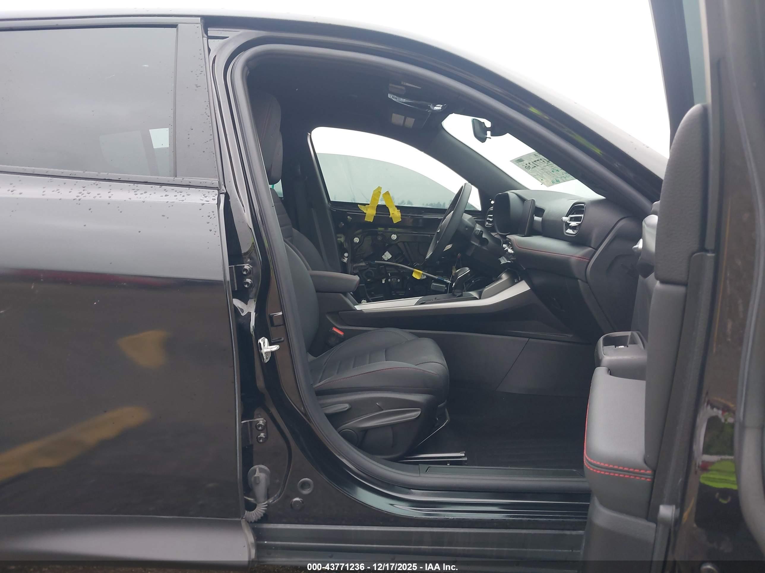 DODGE HORNET image 5