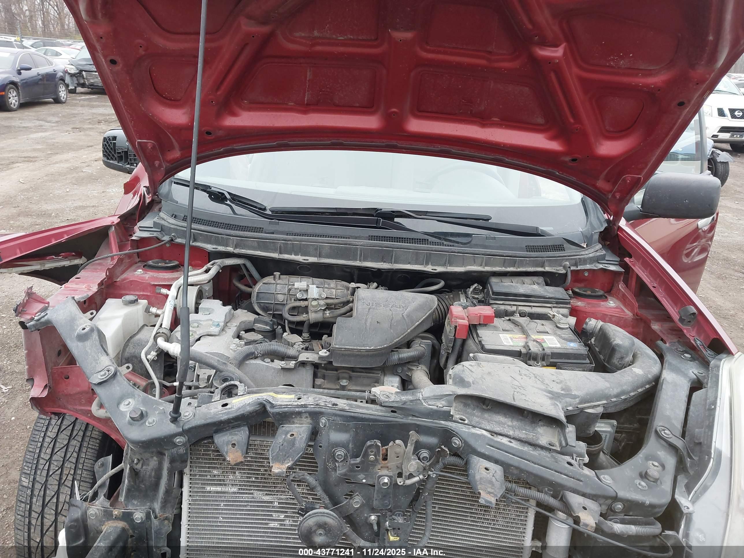 NISSAN ROGUE image 10