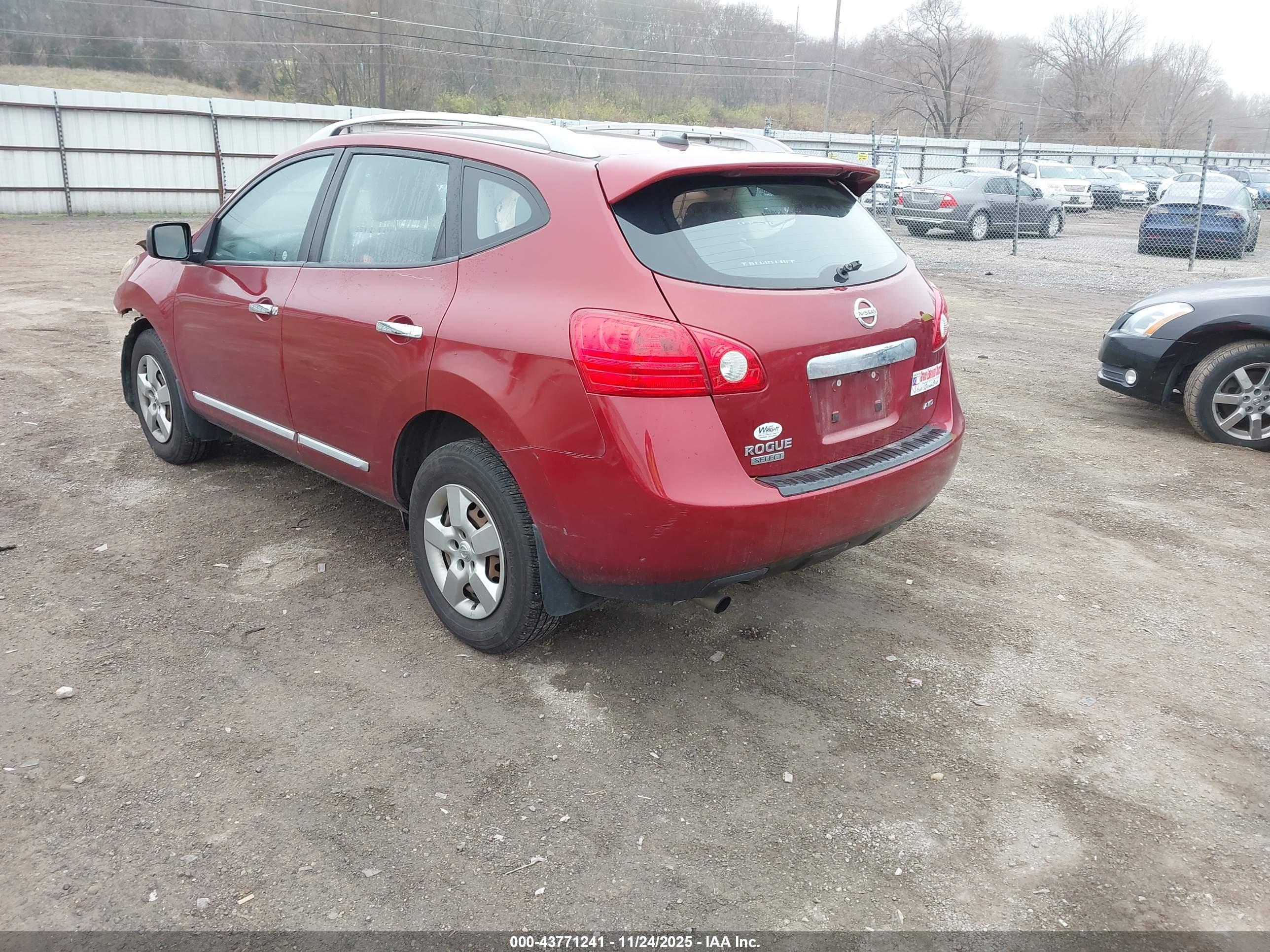 NISSAN ROGUE image 3
