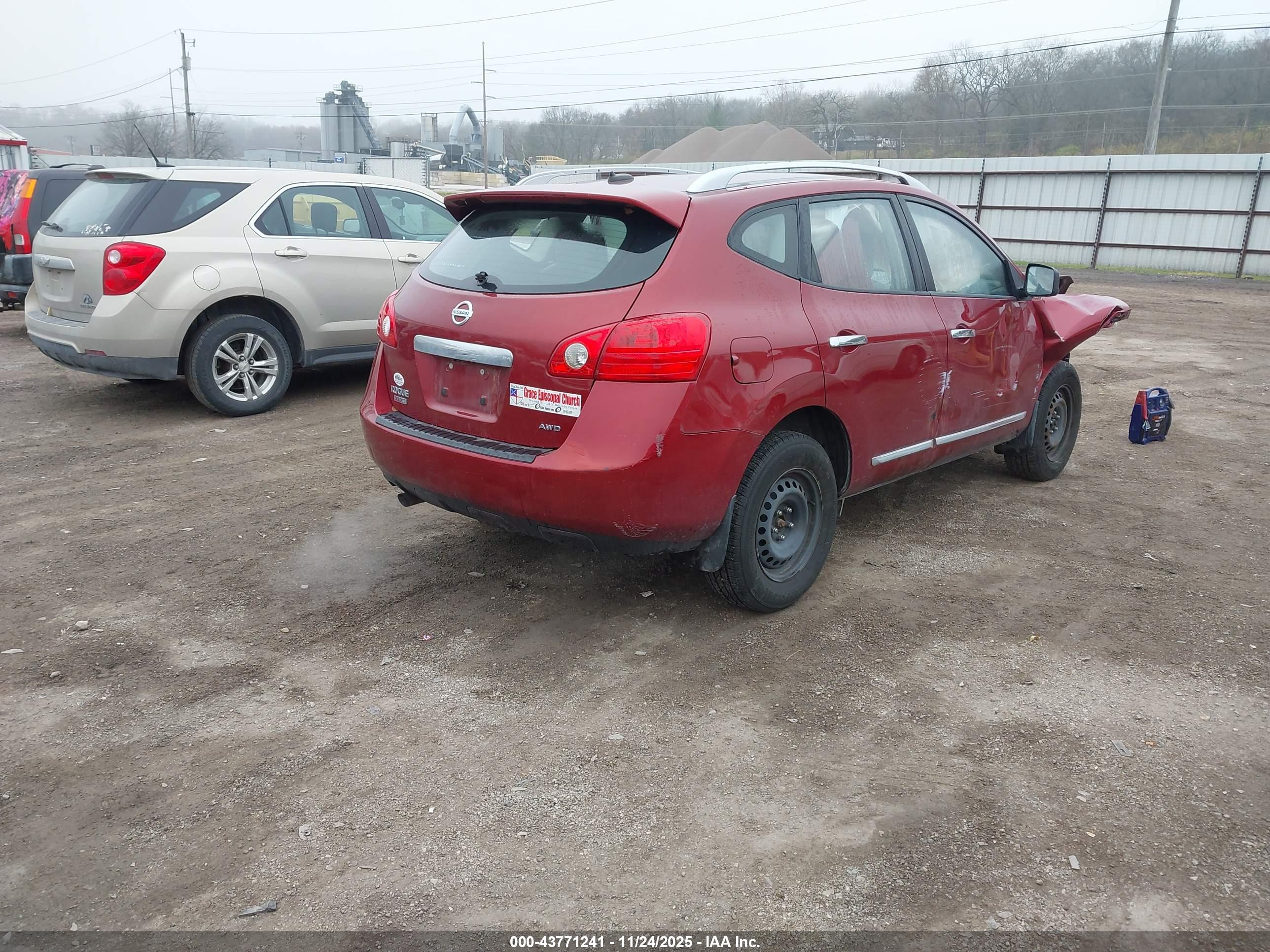 NISSAN ROGUE image 4