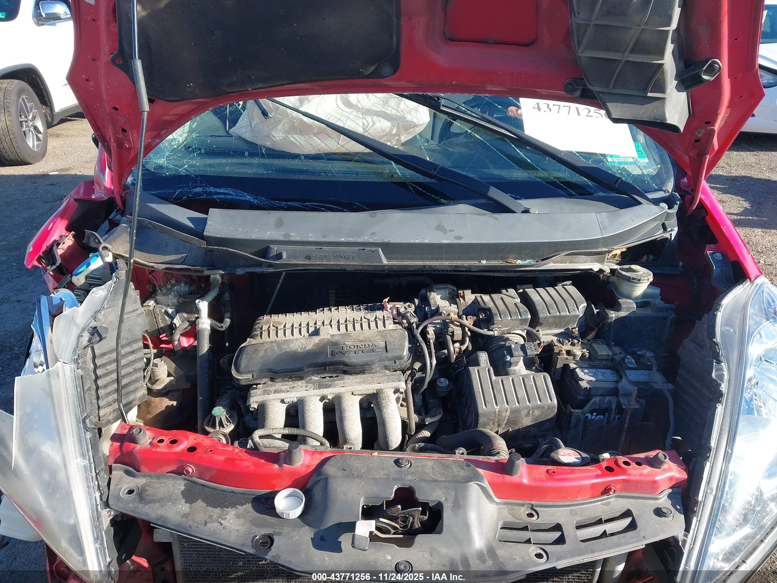 HONDA FIT image 10