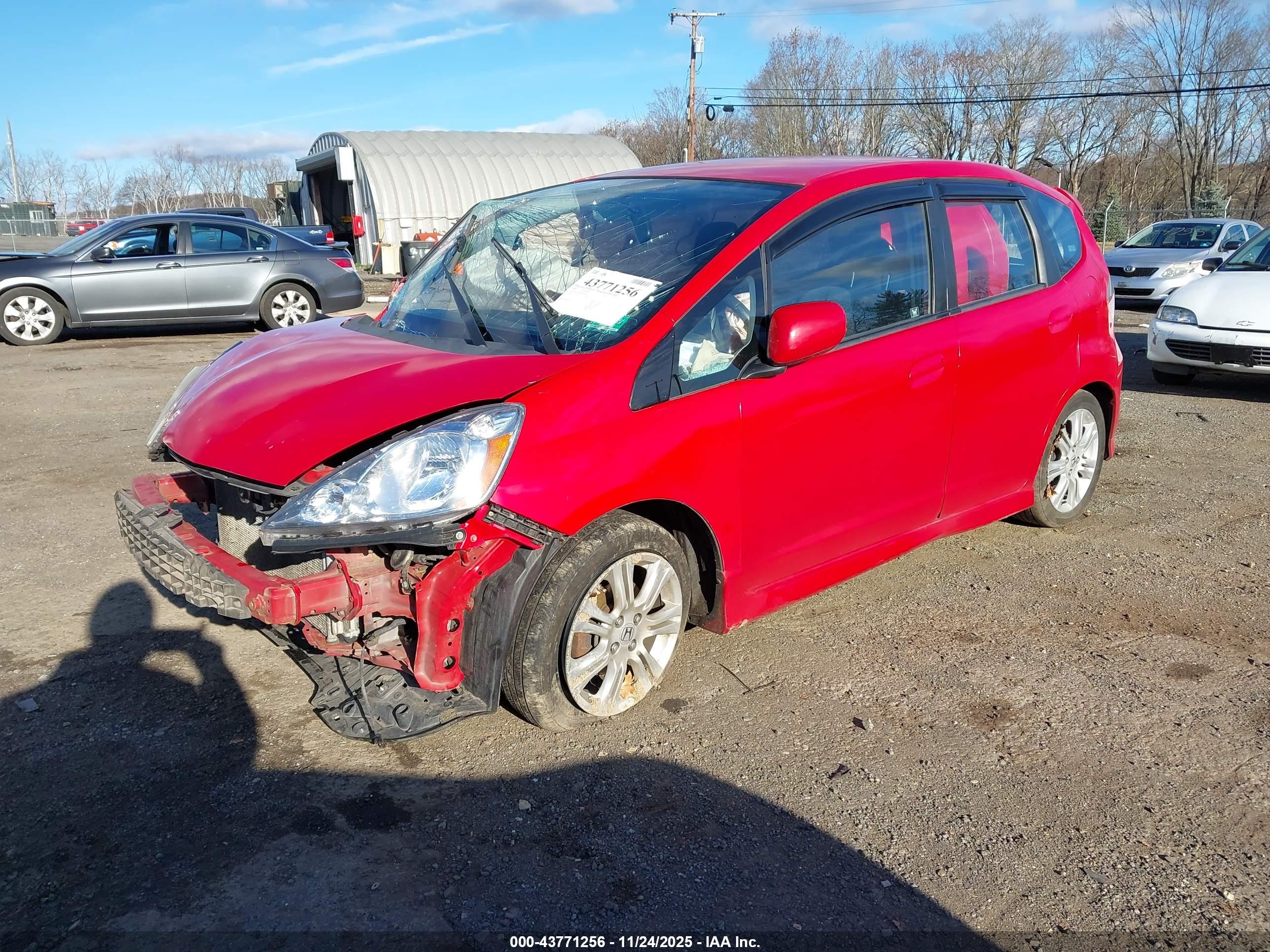 HONDA FIT image 2