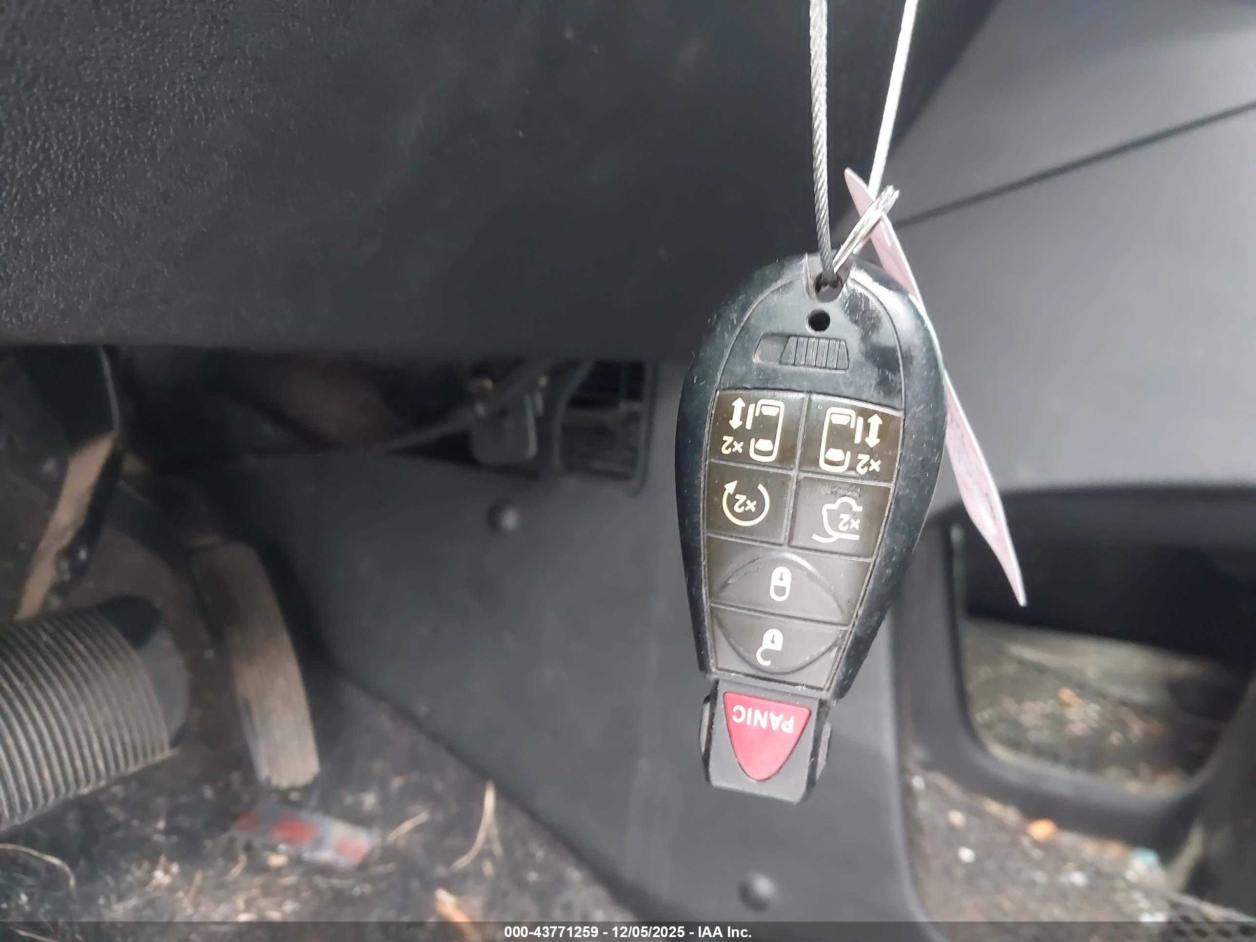 DODGE GRAND image 11
