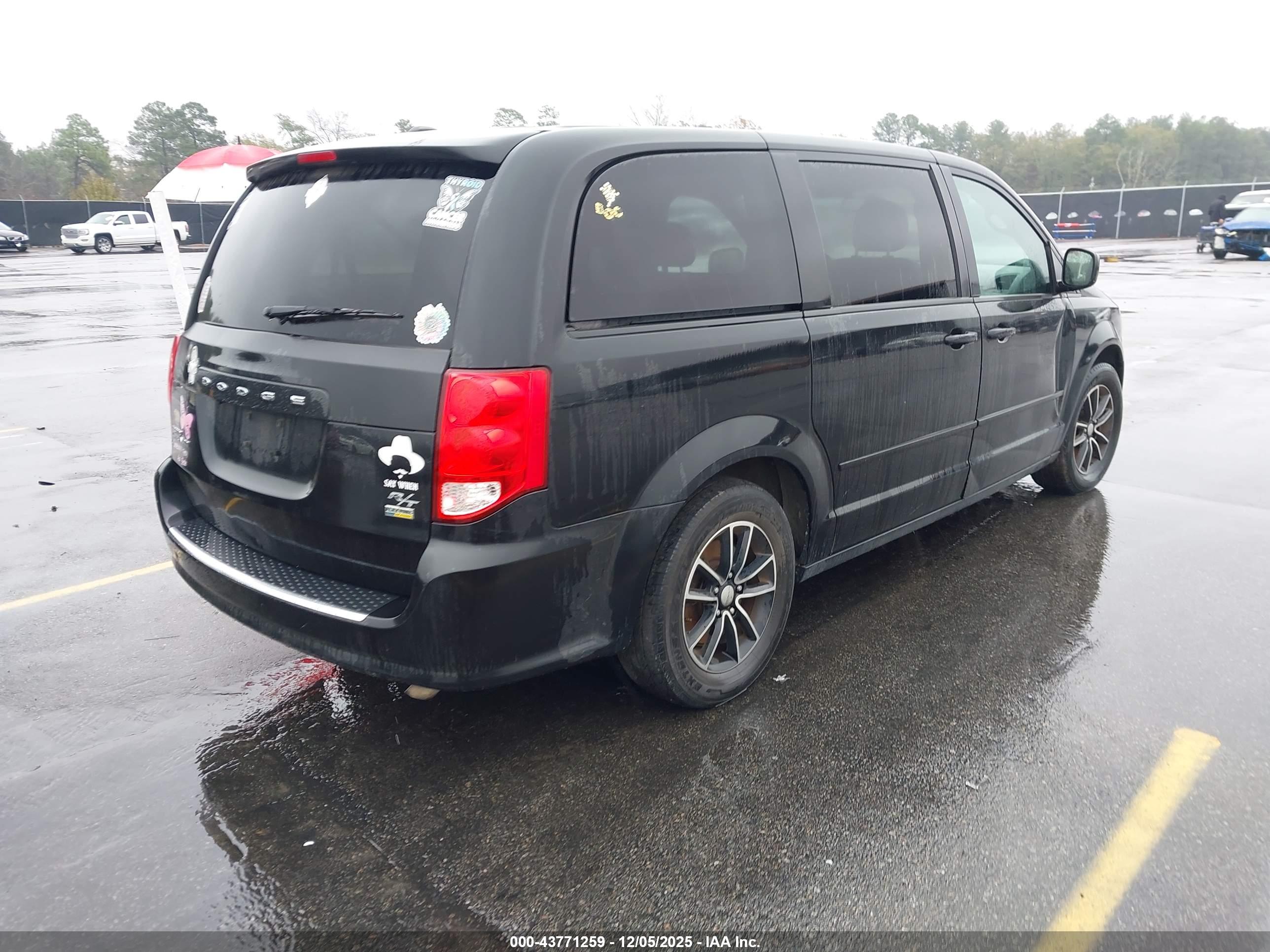 DODGE GRAND image 4