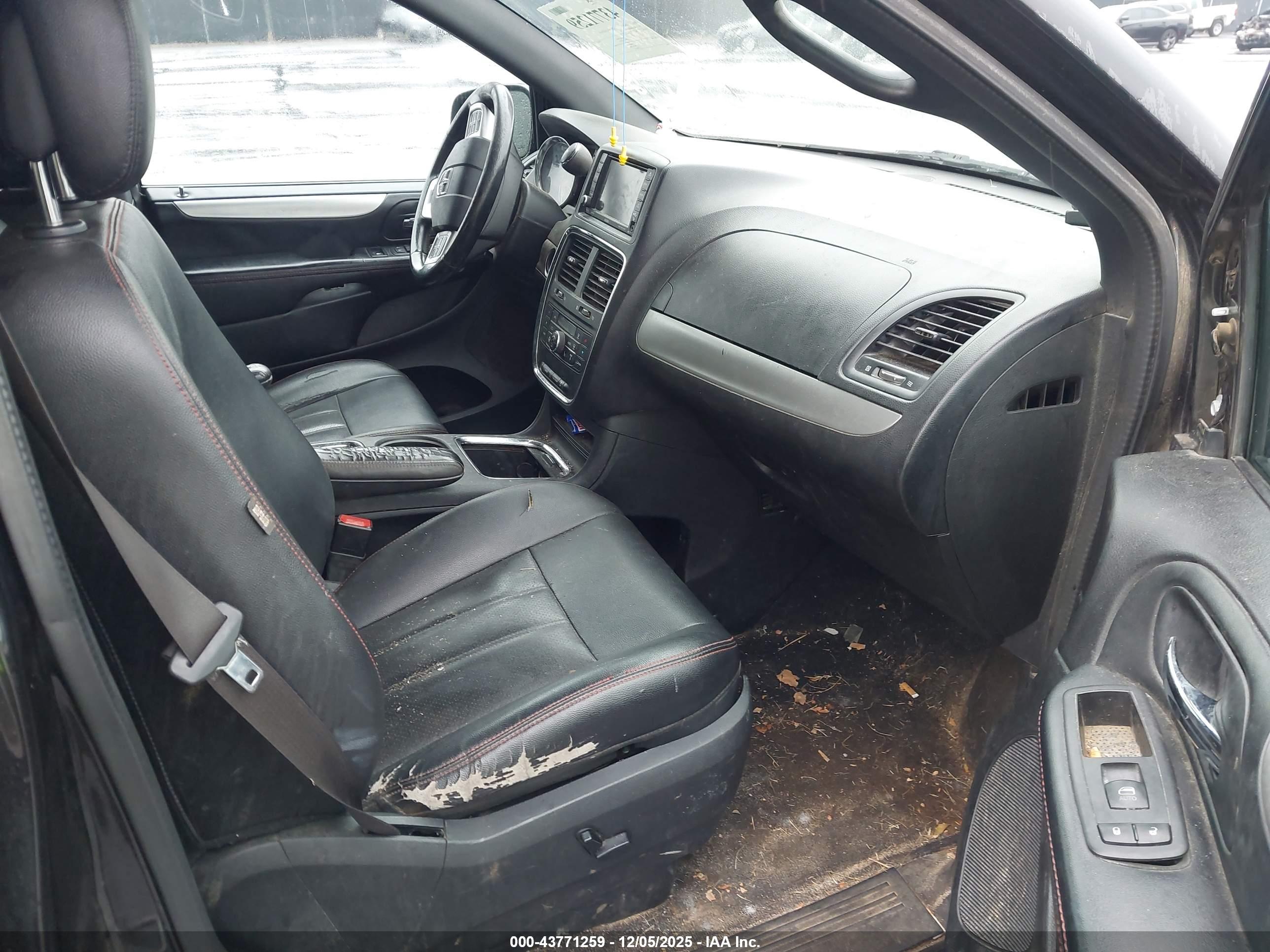 DODGE GRAND image 5