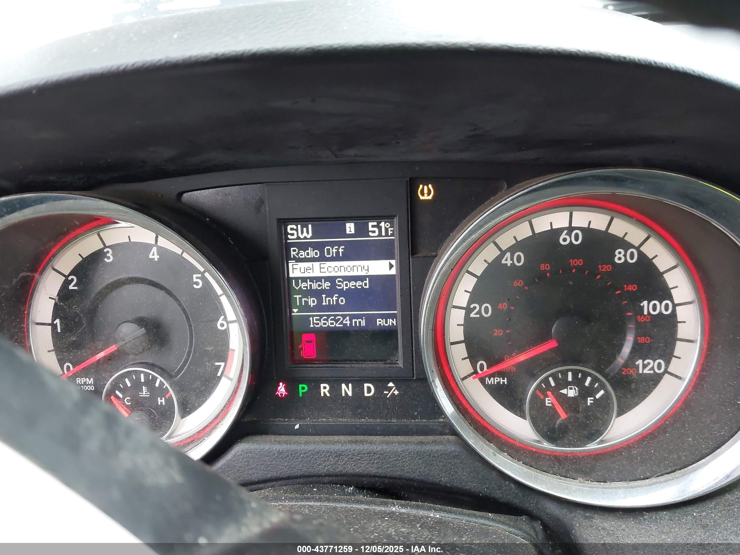 DODGE GRAND image 7
