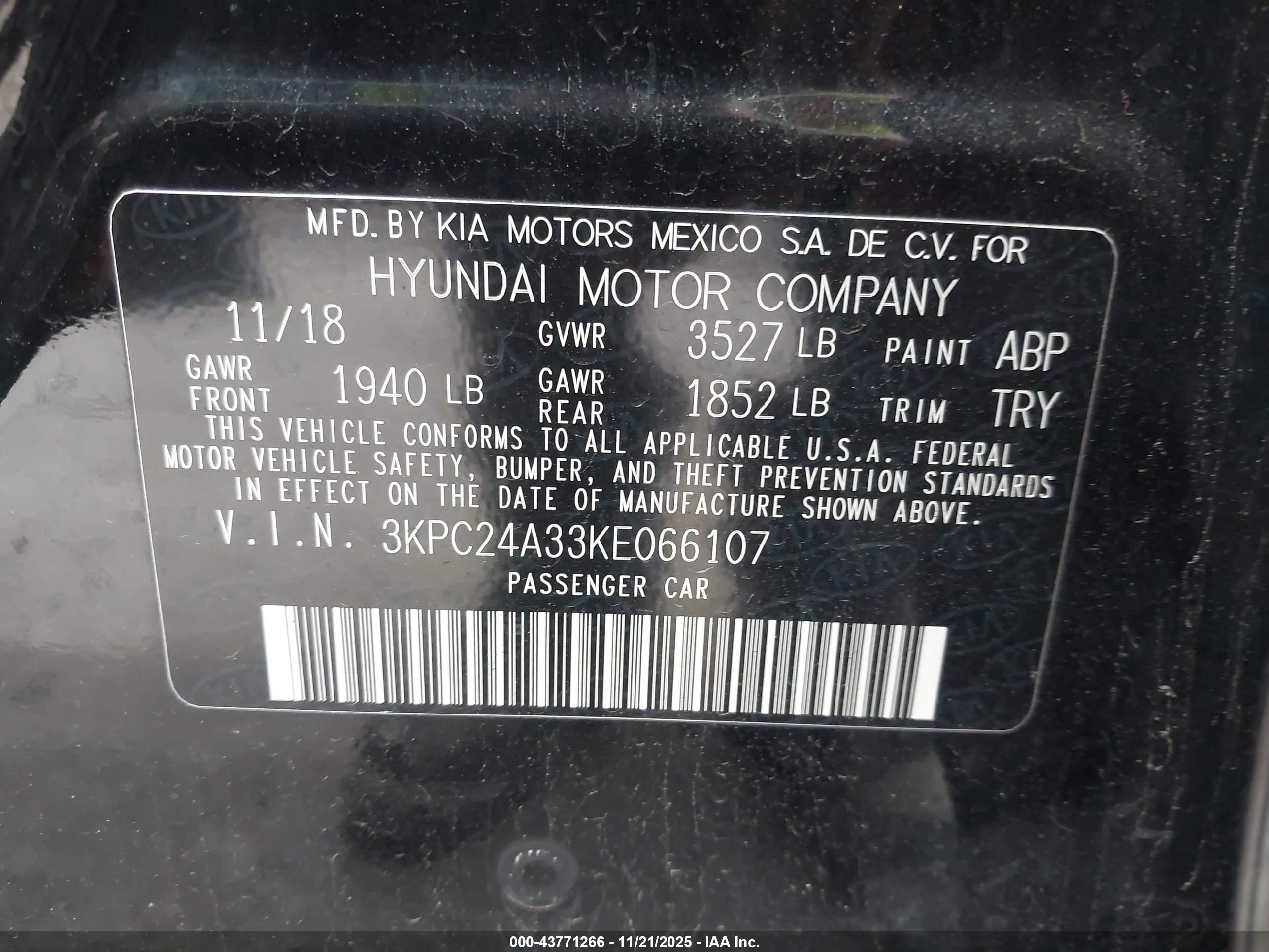 HYUNDAI ACCENT image 9