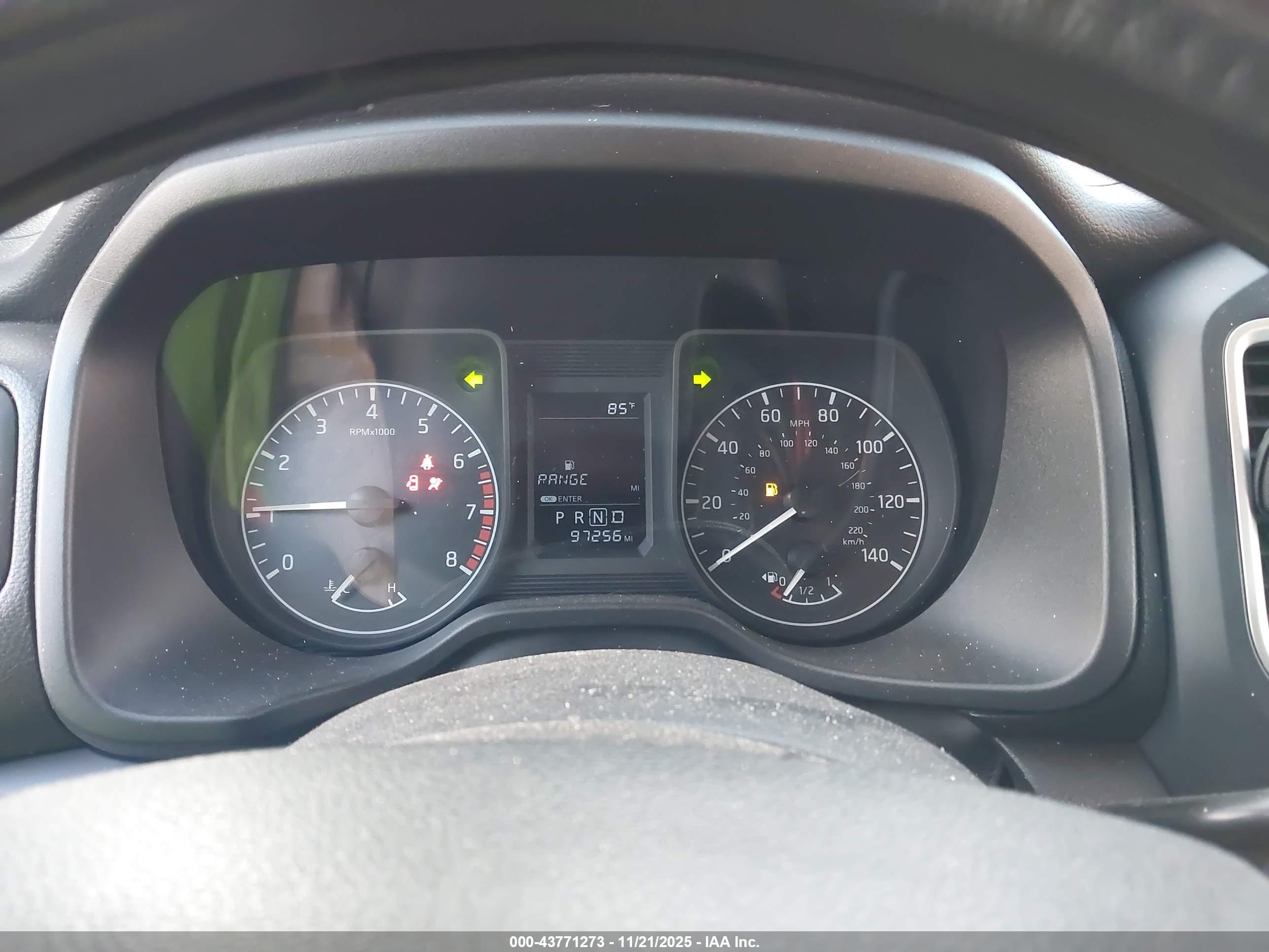 NISSAN TITAN image 7