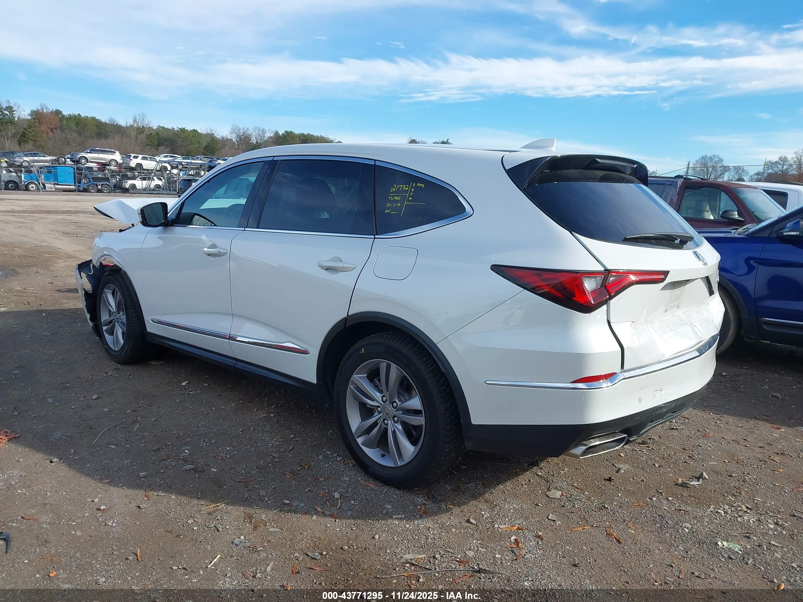 ACURA MDX image 3