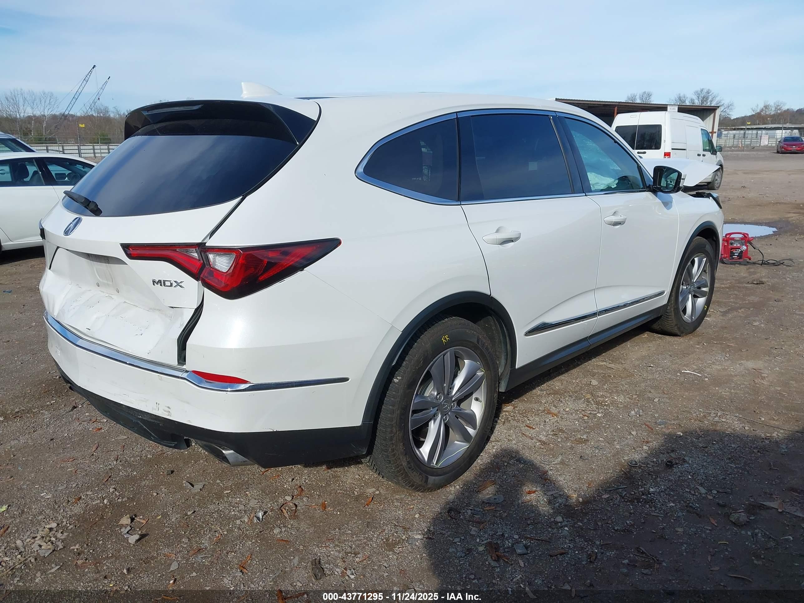 ACURA MDX image 4