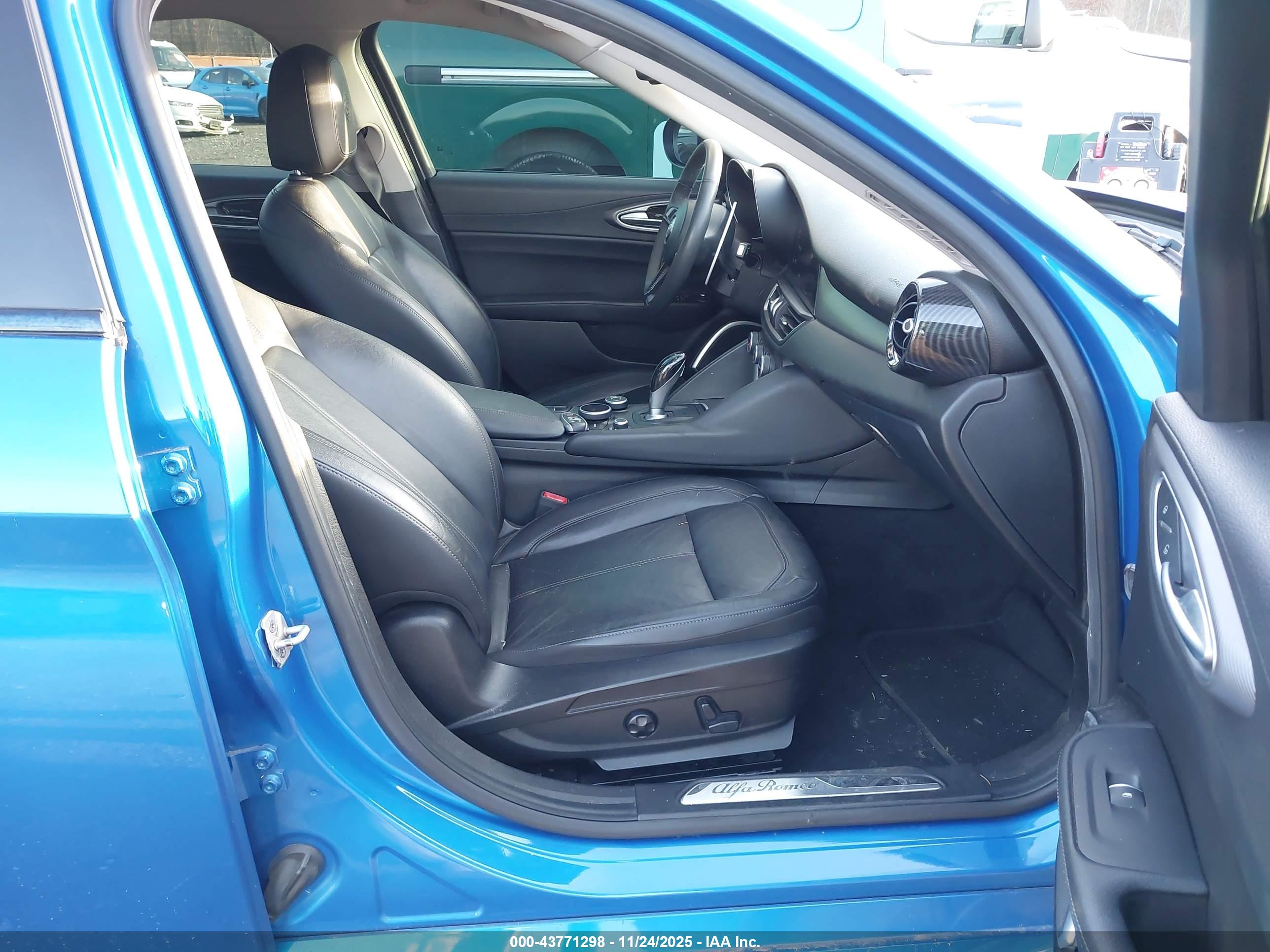ALFA ROMEO image 5