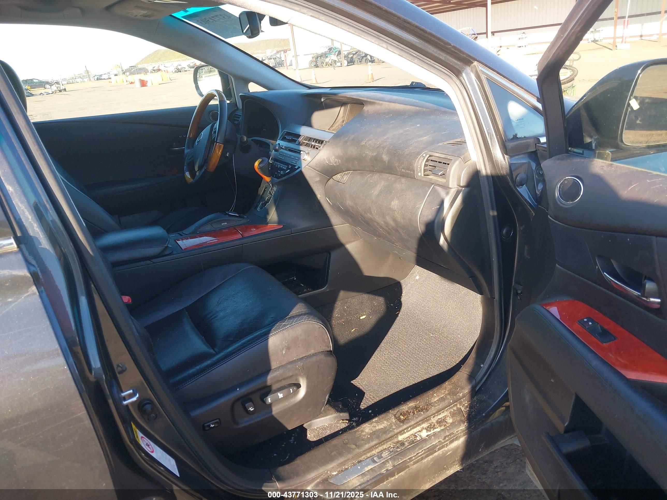 LEXUS RX image 5