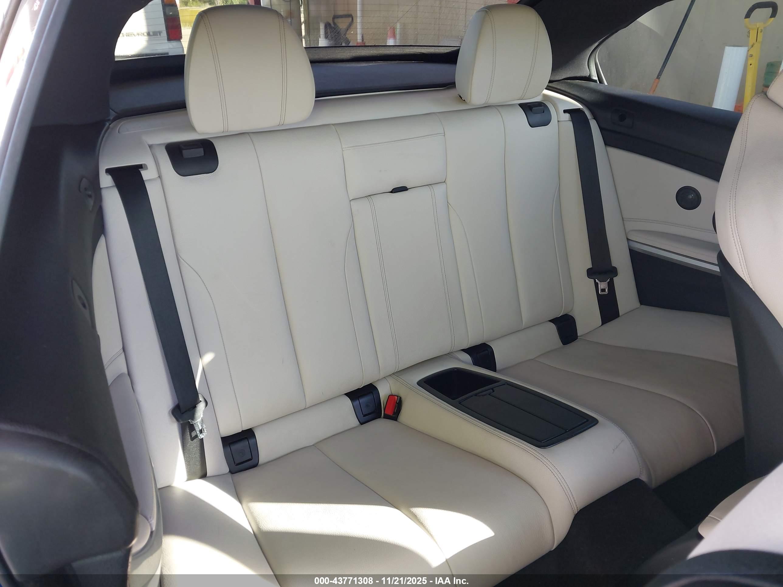 BMW 440I image 8