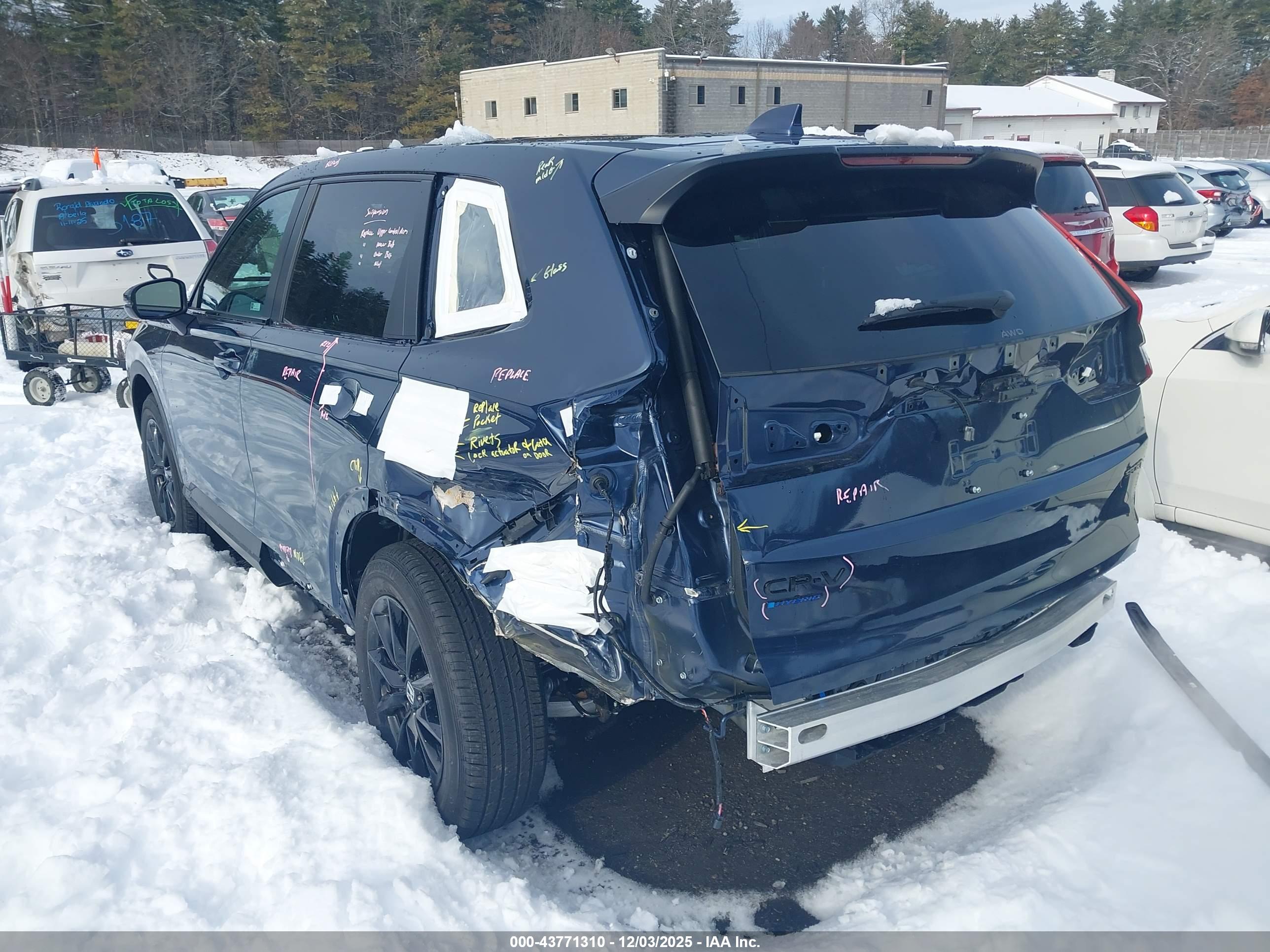 HONDA CR-V image 3