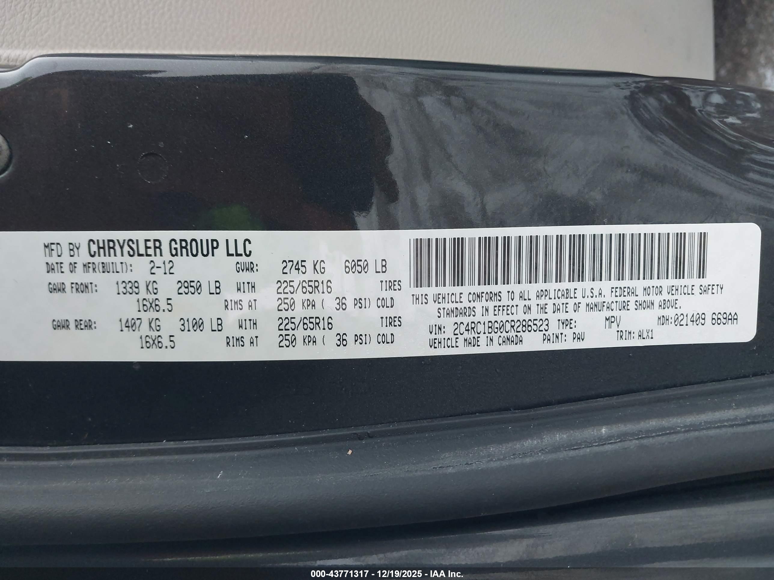 CHRYSLER TOWN image 9