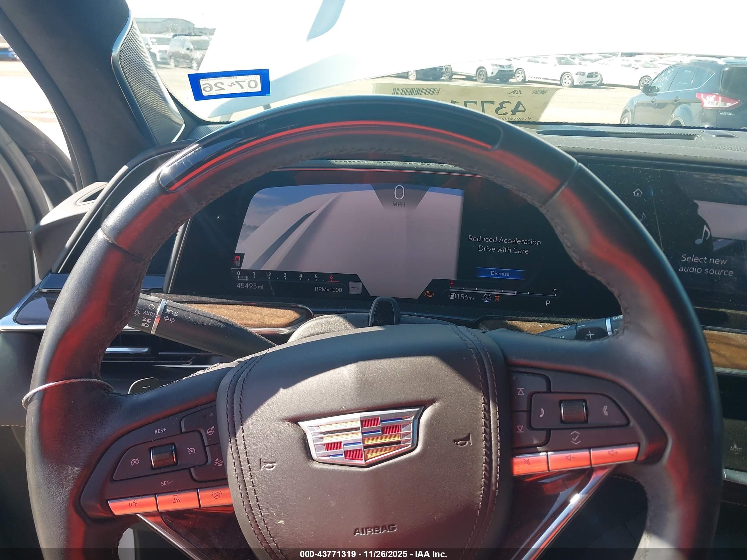 CADILLAC ESCALADE image 7