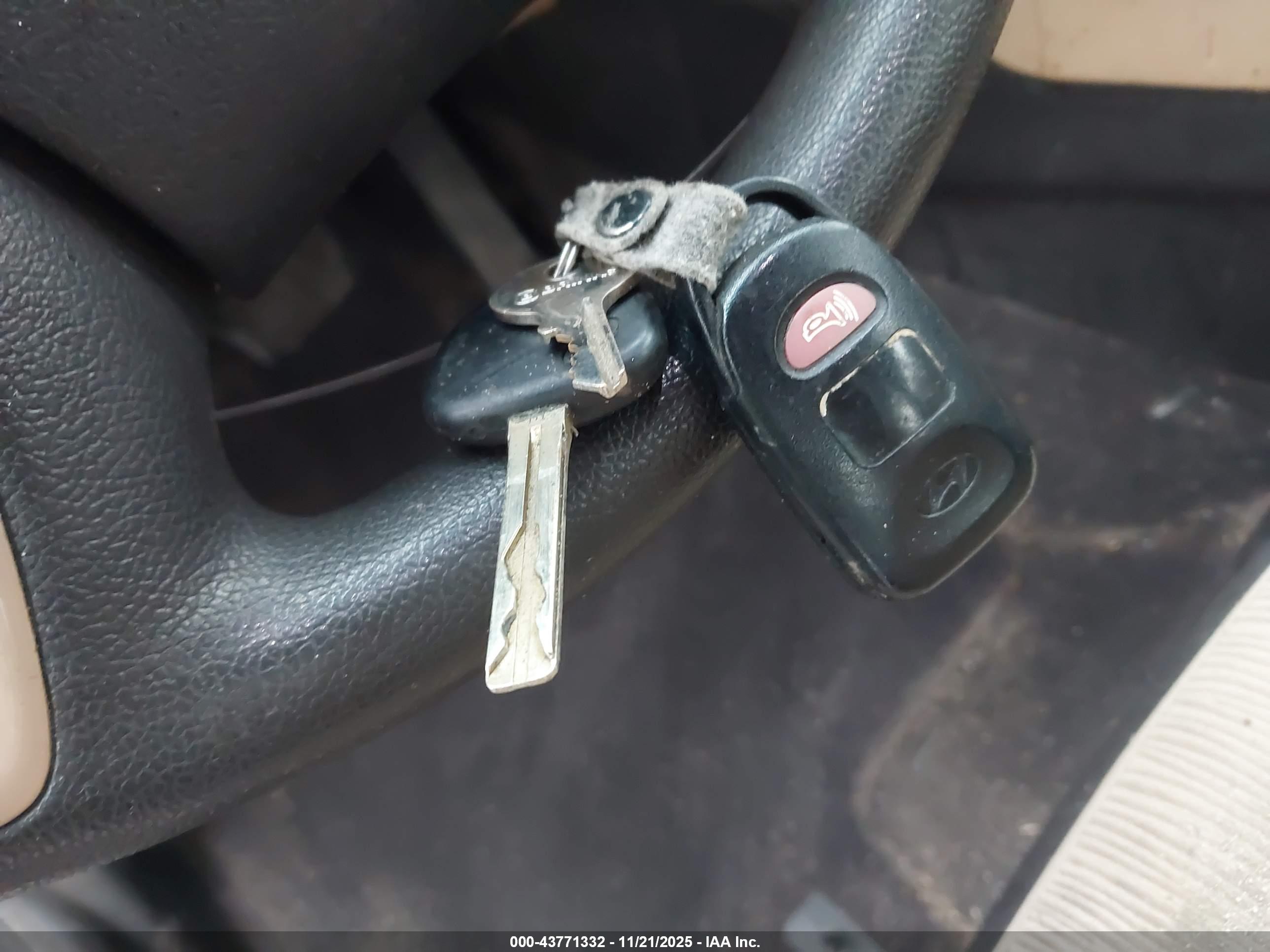 HYUNDAI SONATA image 11