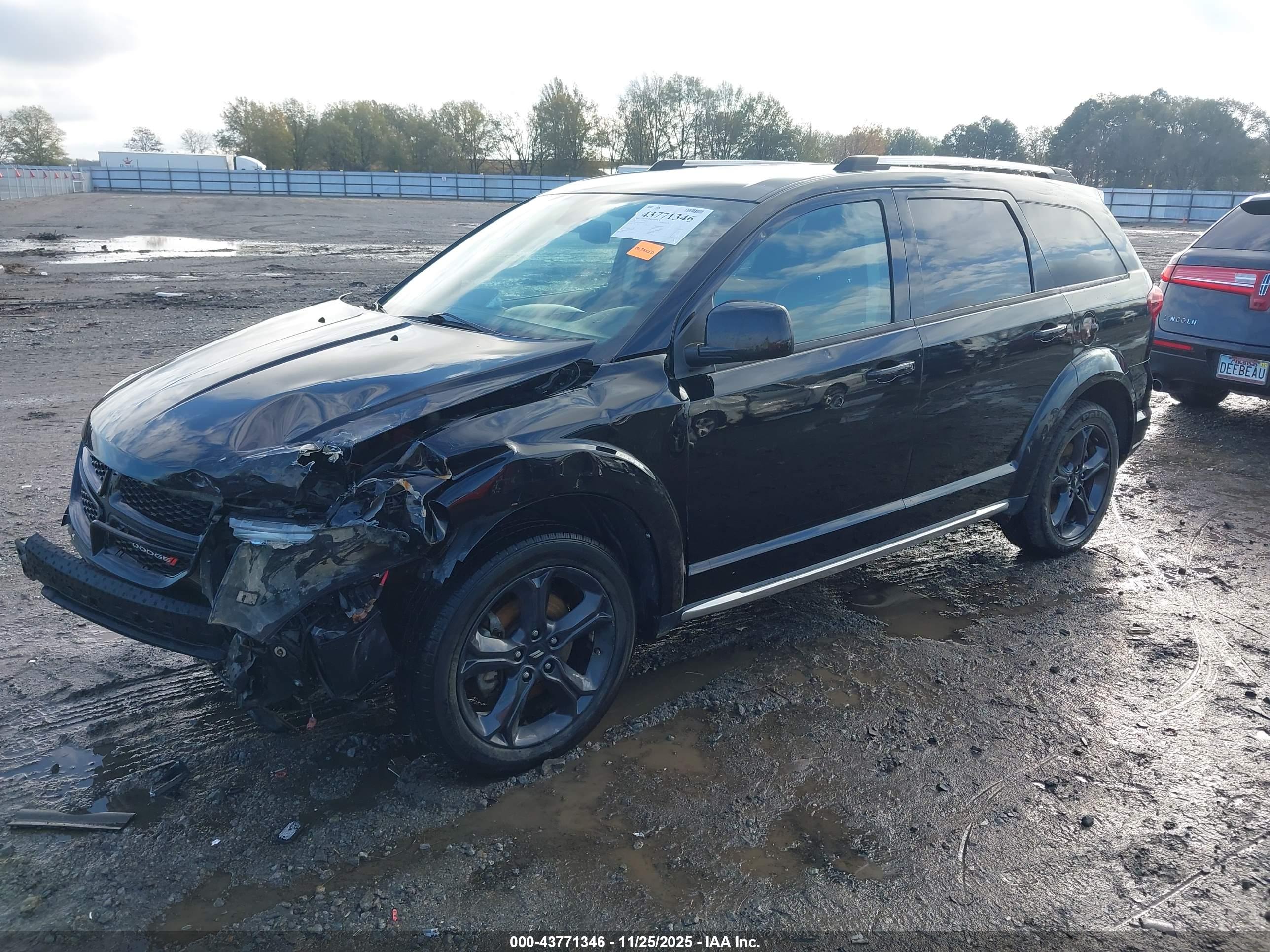 DODGE JOURNEY image 2