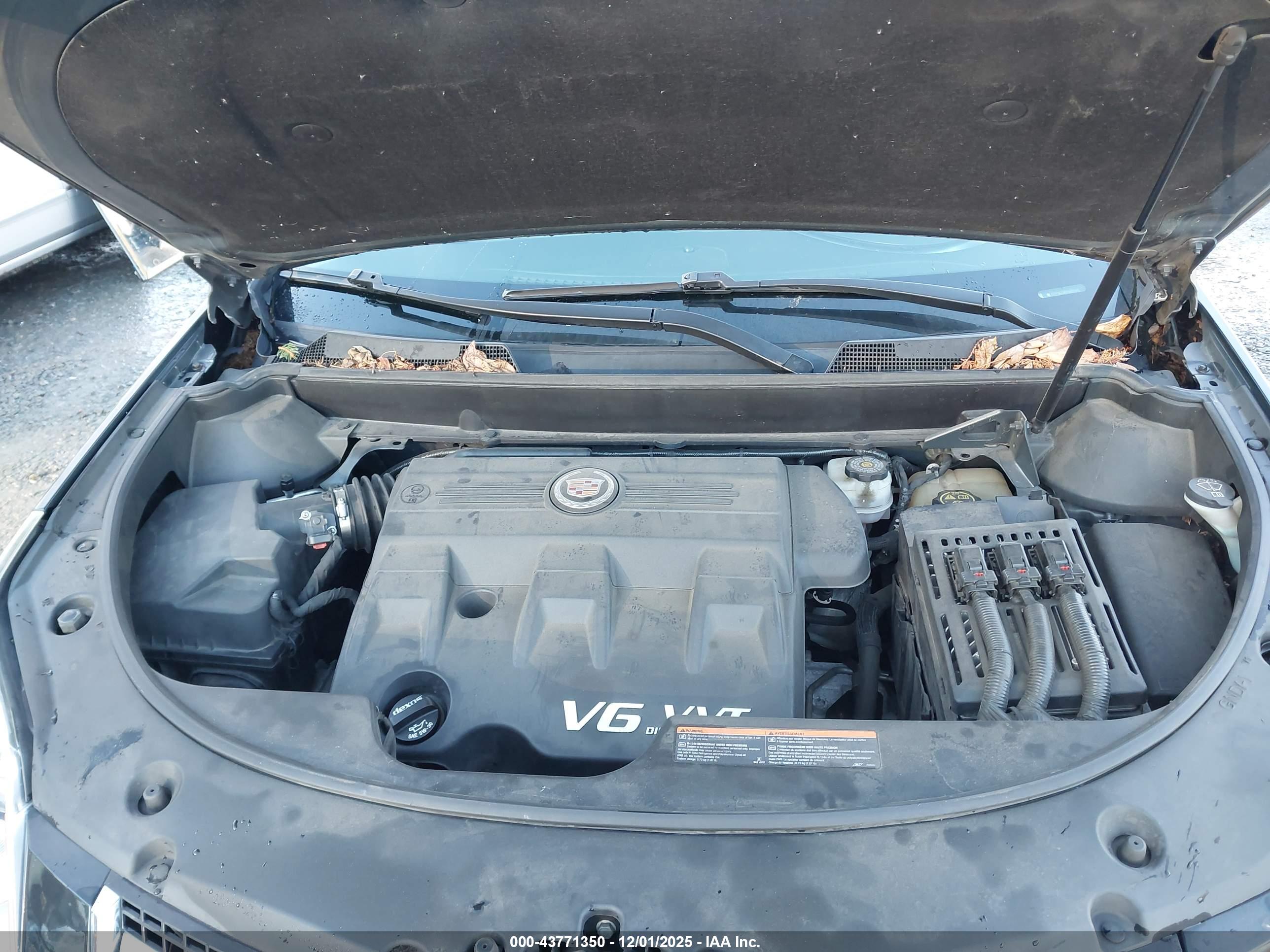 CADILLAC SRX image 10