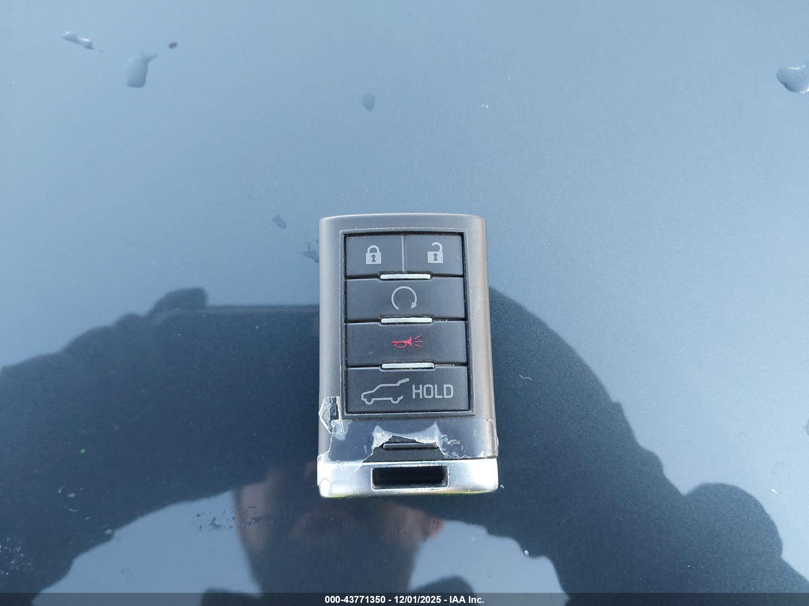 CADILLAC SRX image 11