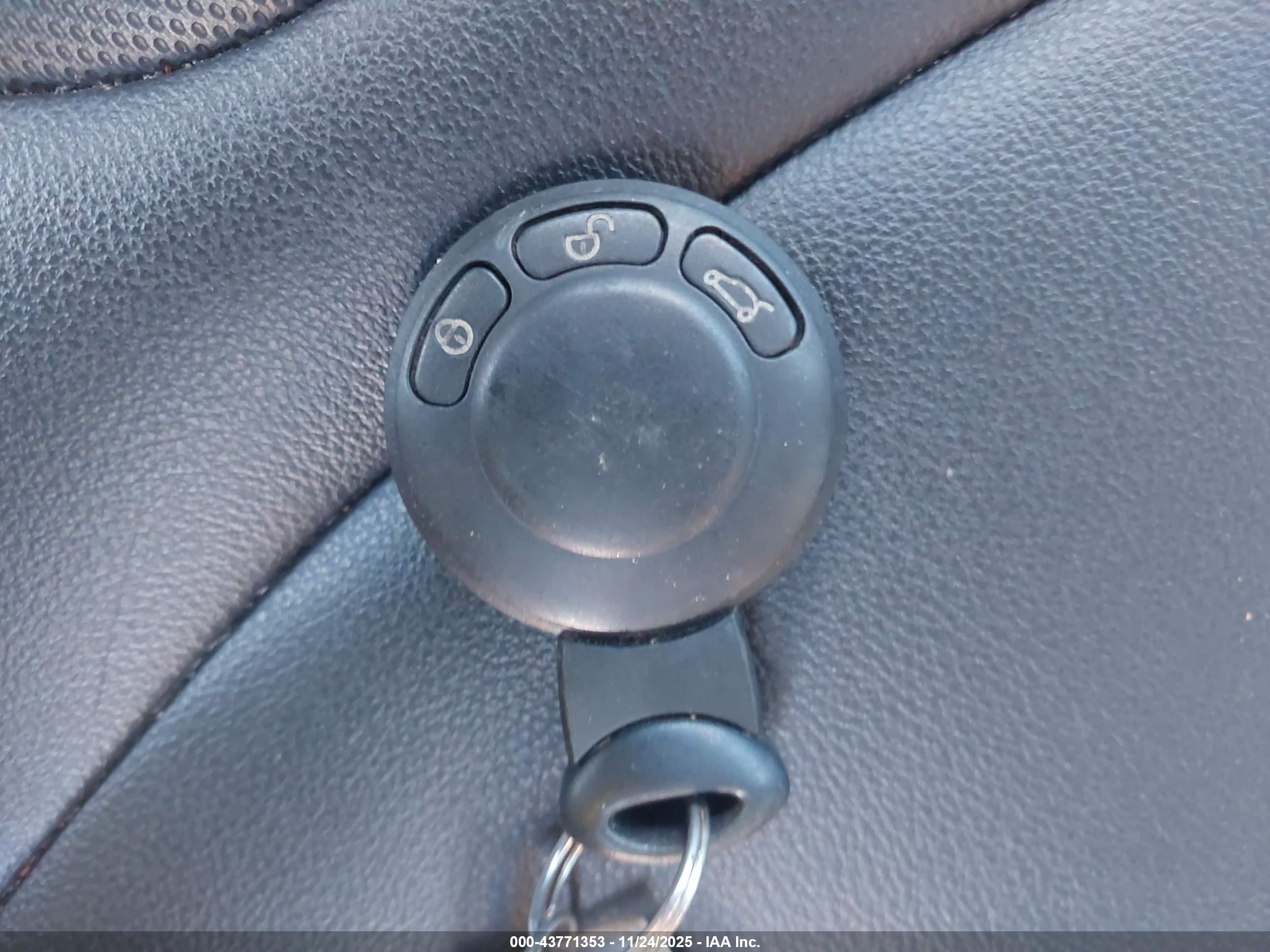MINI COOPER image 11