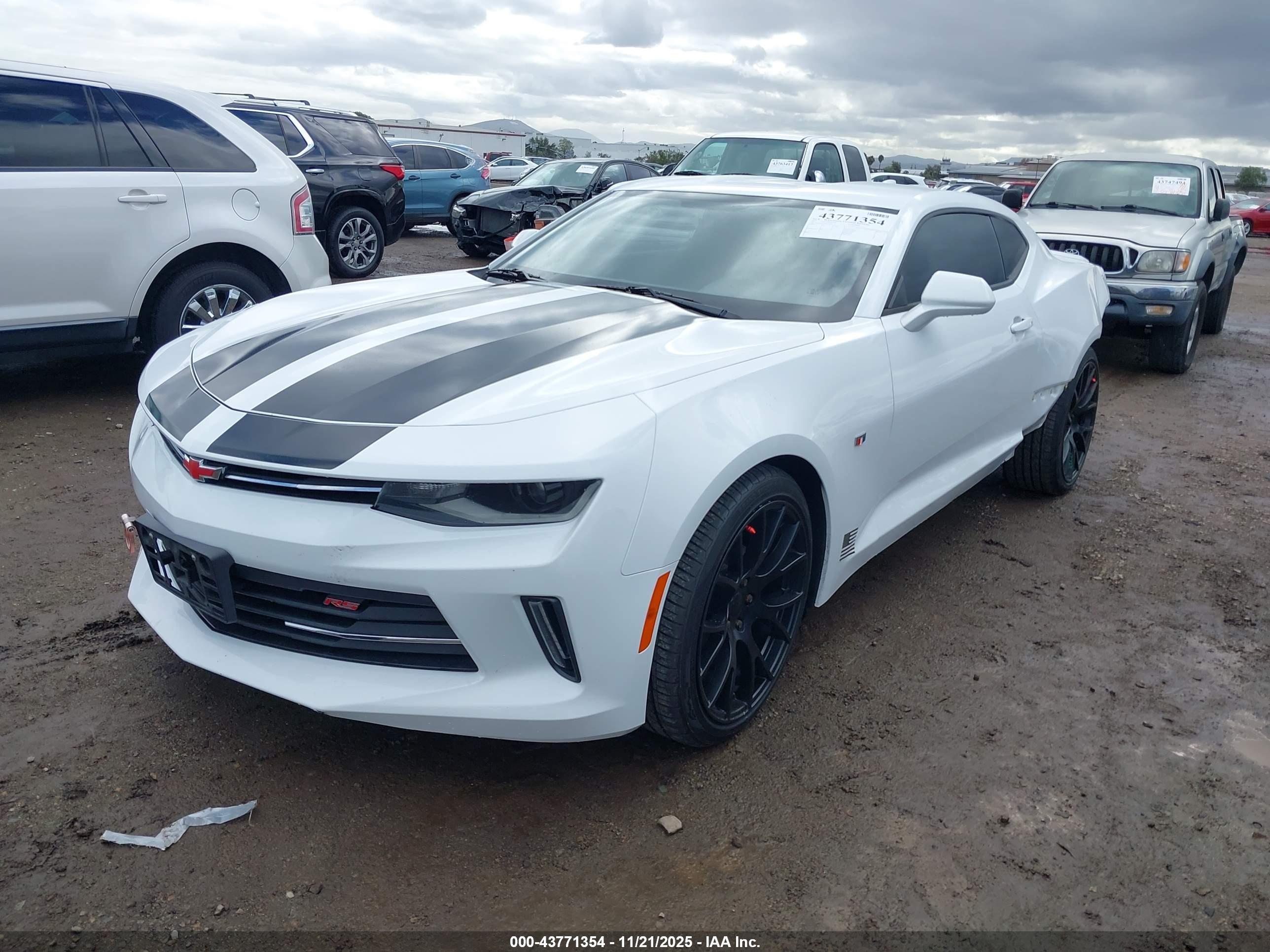 CHEVROLET CAMARO image 2