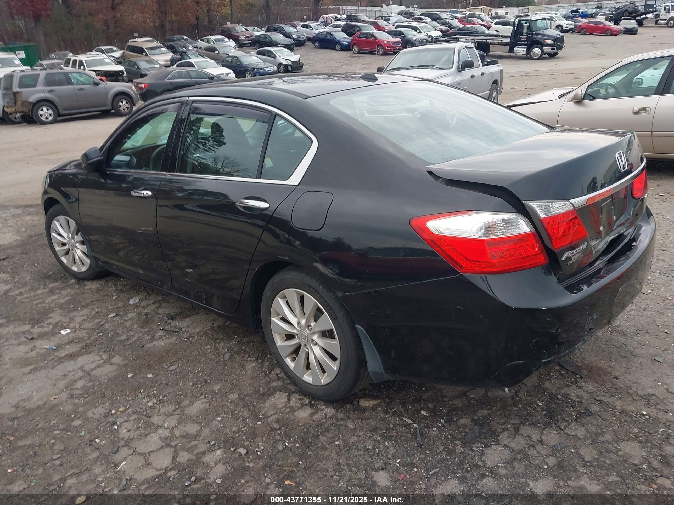 HONDA ACCORD image 3