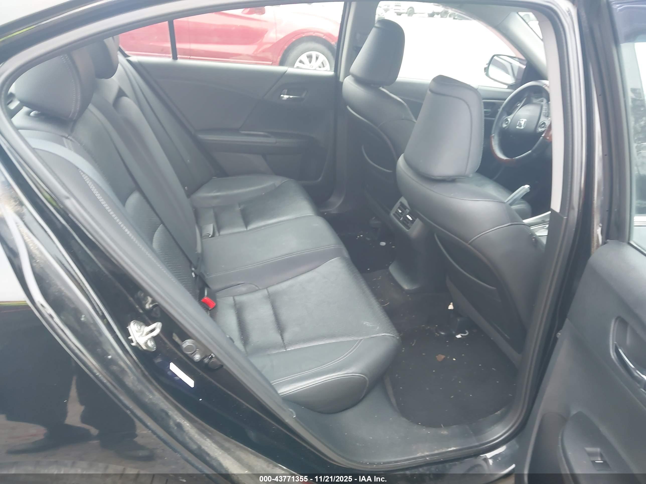 HONDA ACCORD image 8