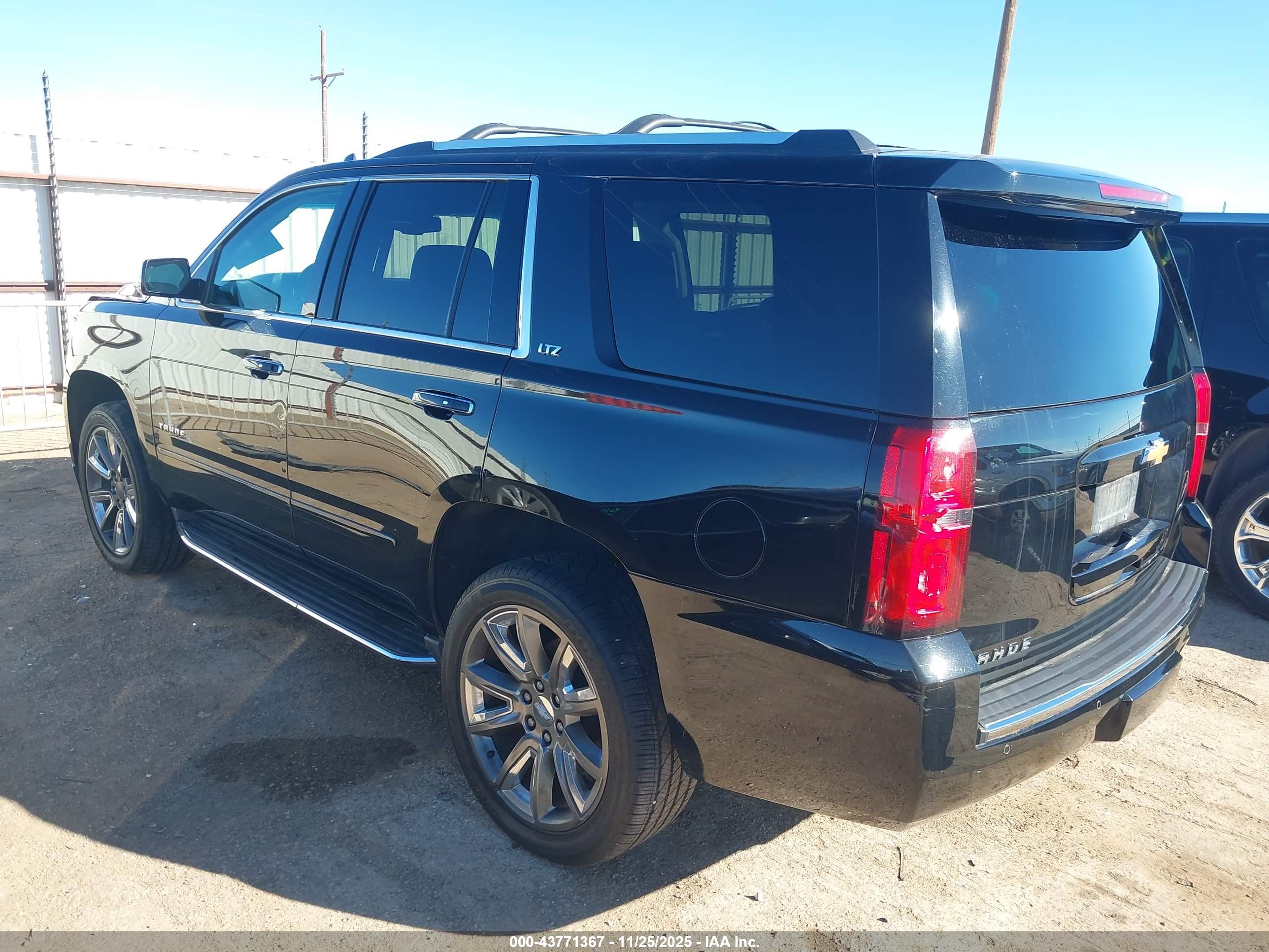 CHEVROLET TAHOE image 3