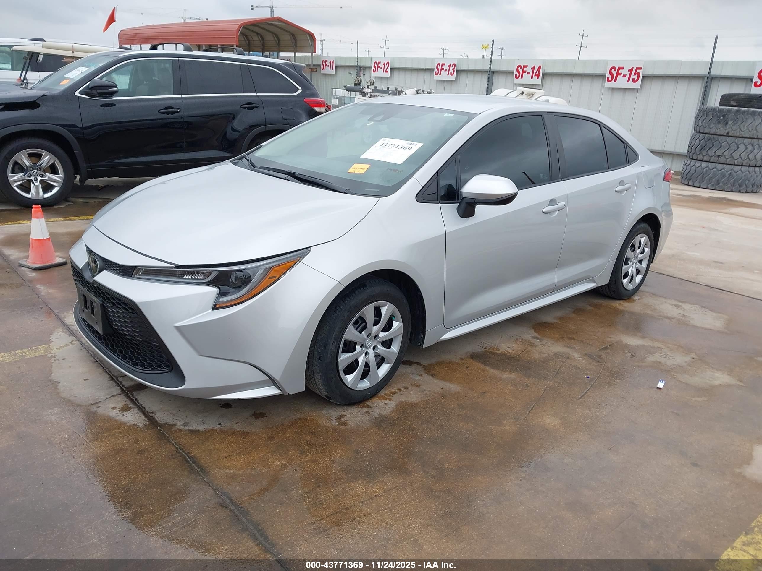 TOYOTA COROLLA image 2