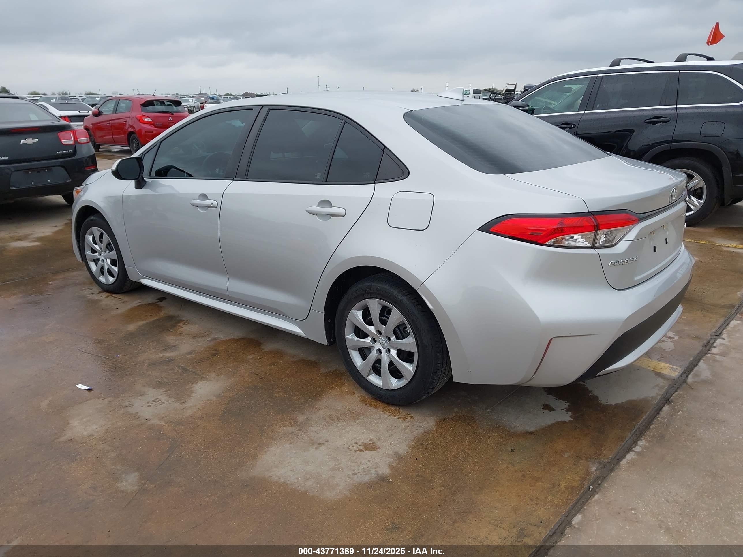 TOYOTA COROLLA image 3
