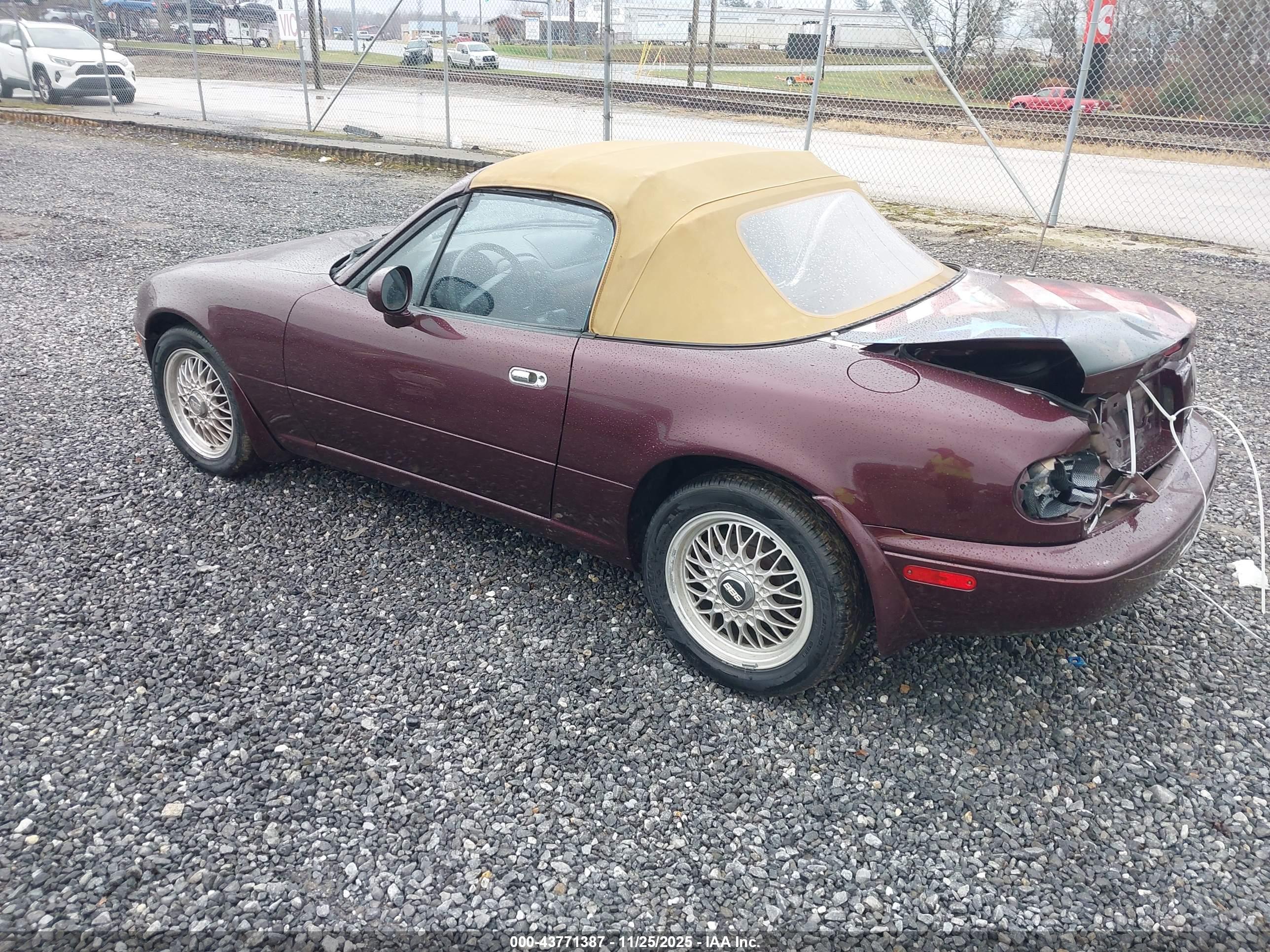 MAZDA MX-5 image 3