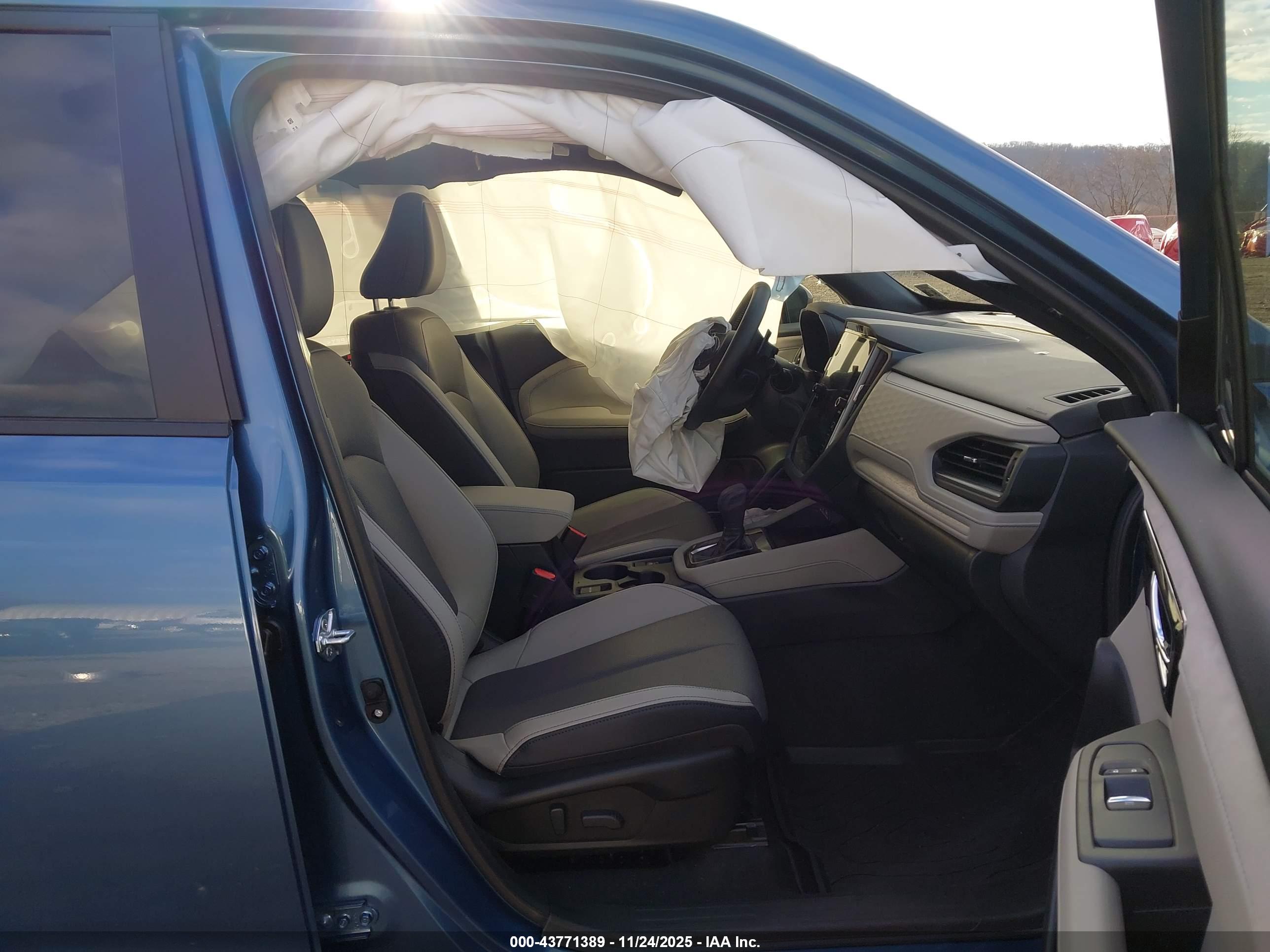 SUBARU FORESTER image 5