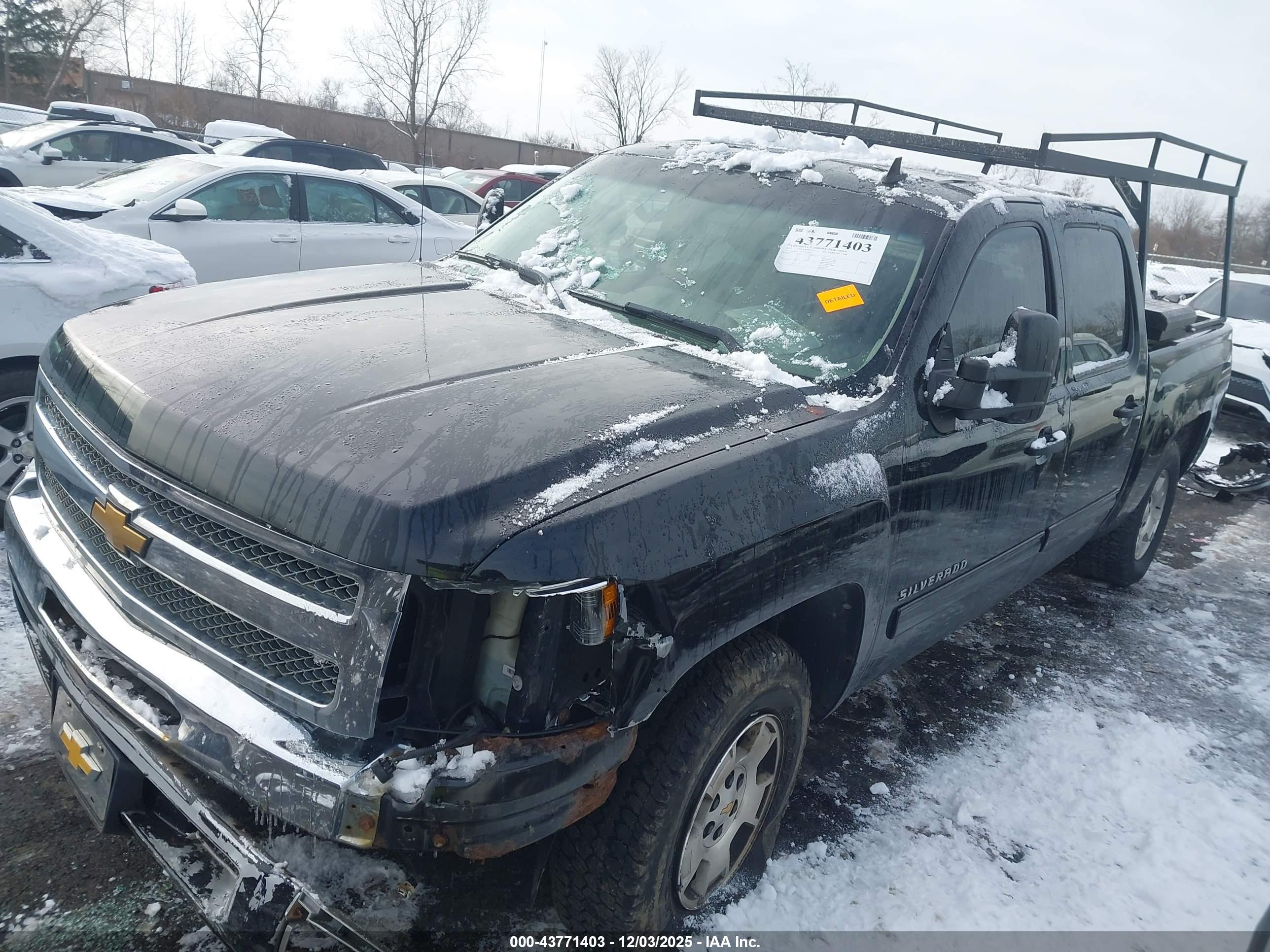 CHEVROLET SILVERADO image 2
