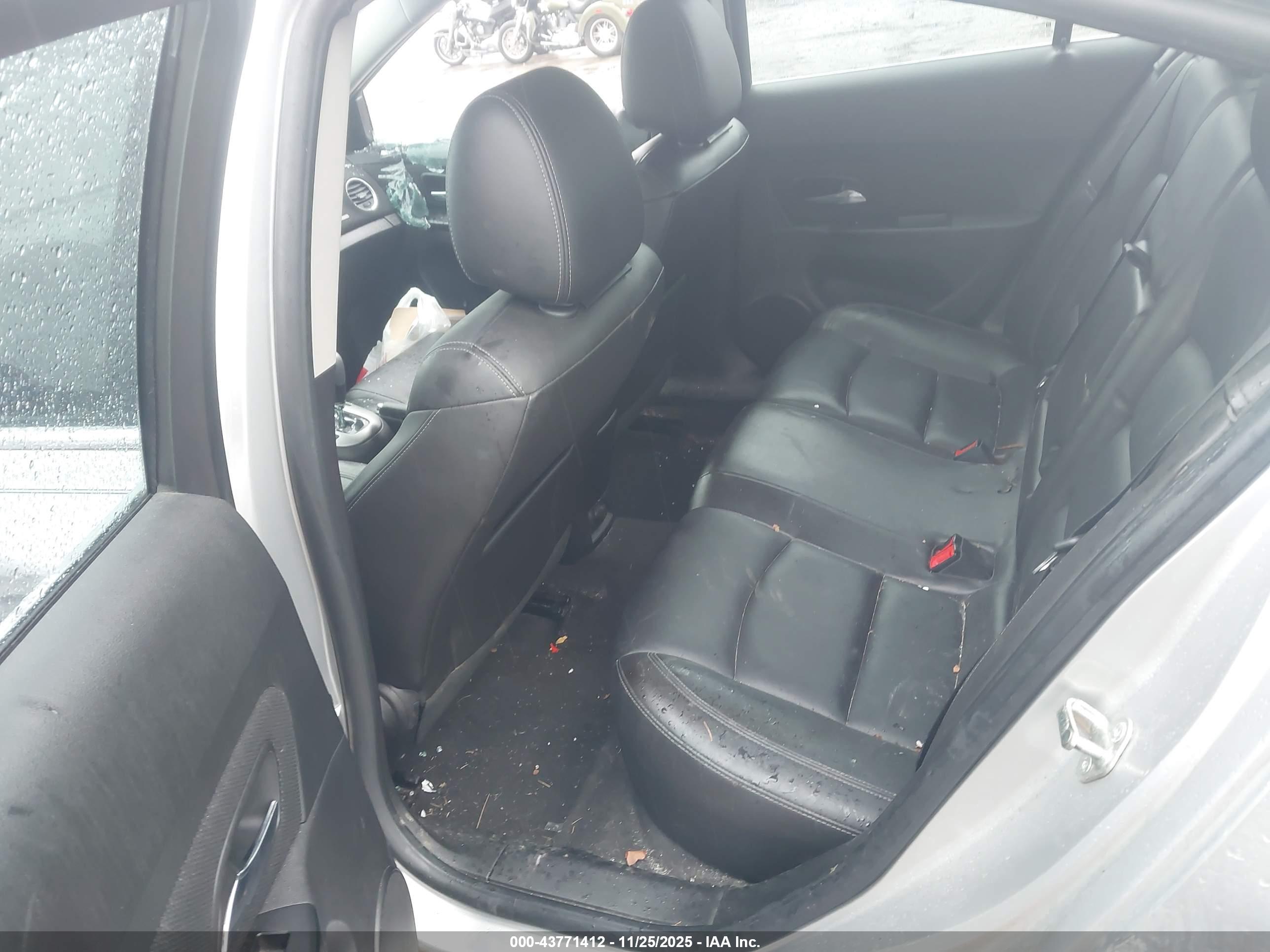 CHEVROLET CRUZE image 8