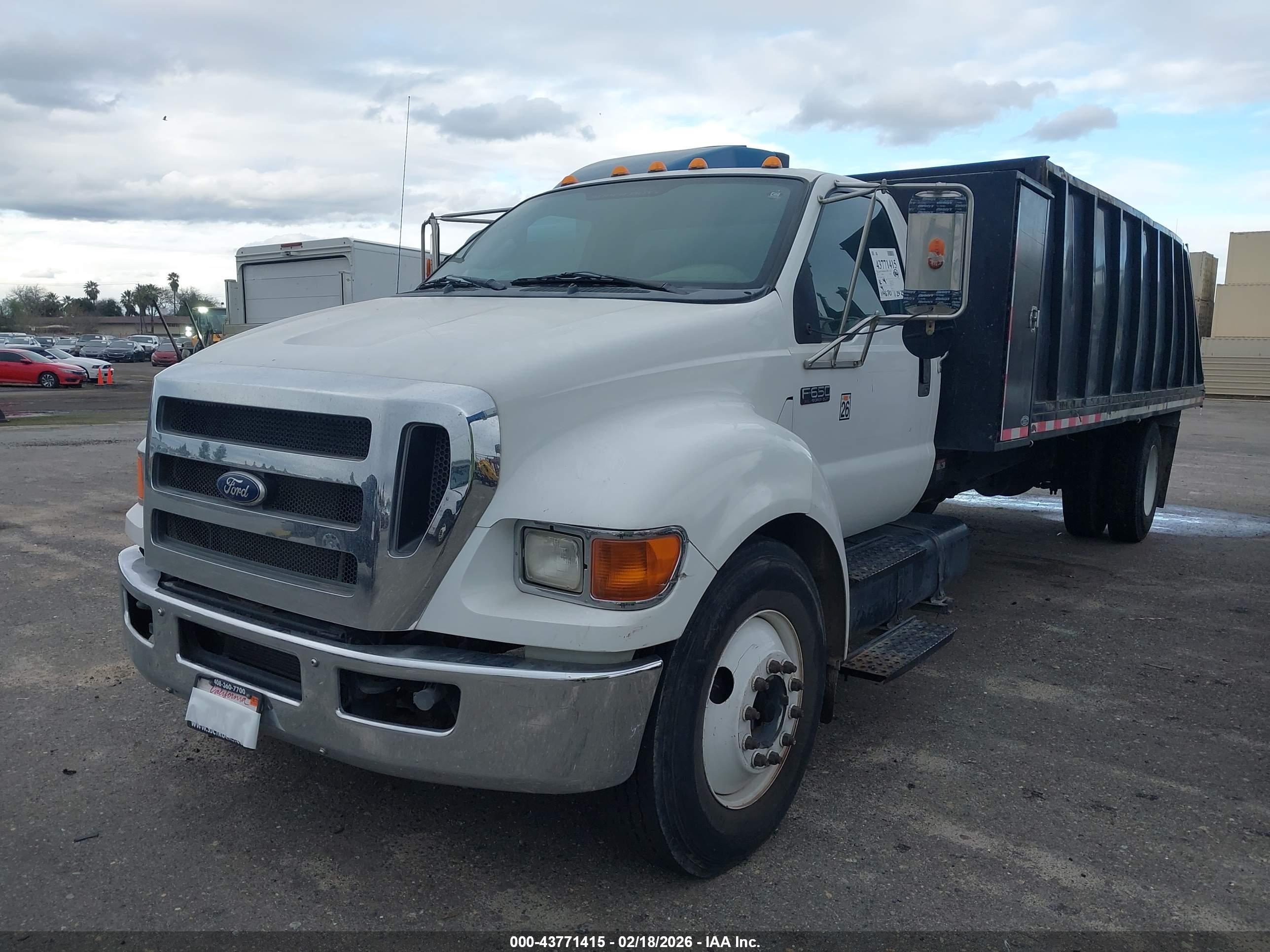 FORD F-650 image 2