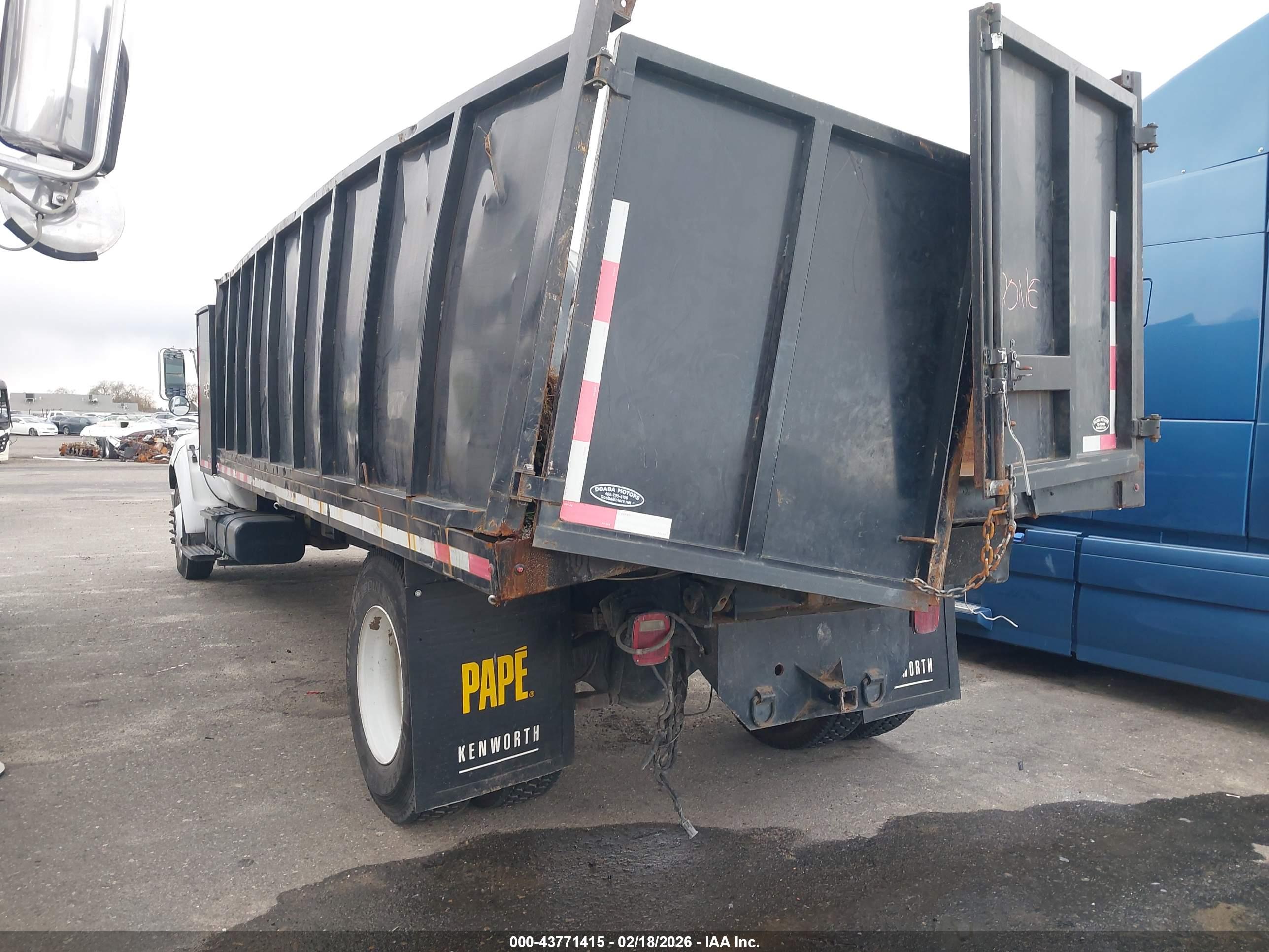 FORD F-650 image 3
