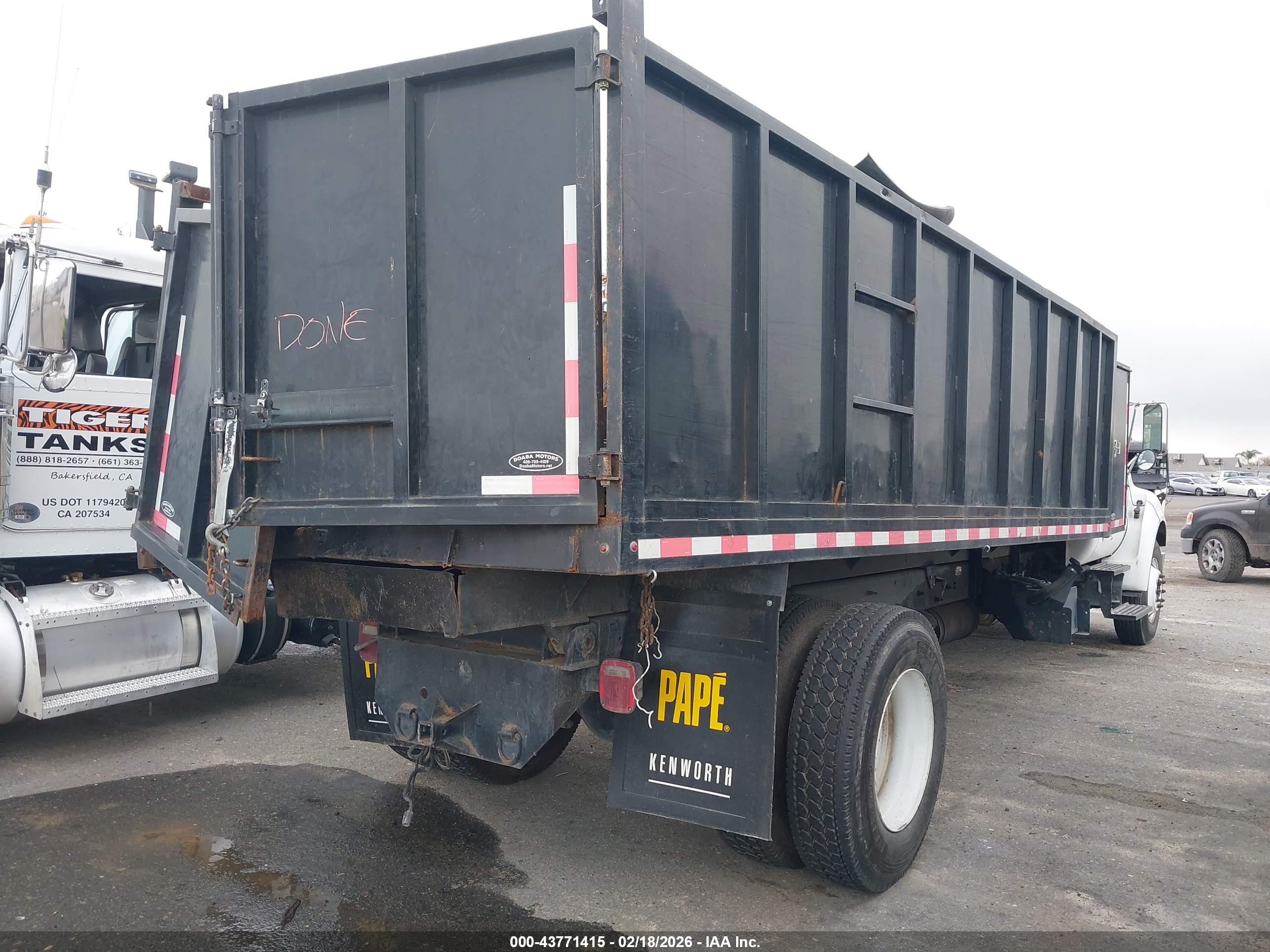 FORD F-650 image 4