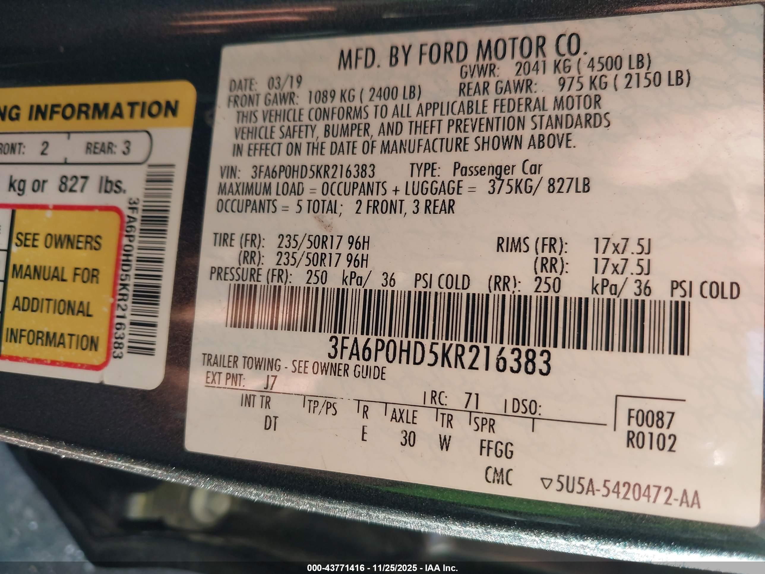 FORD FUSION image 9