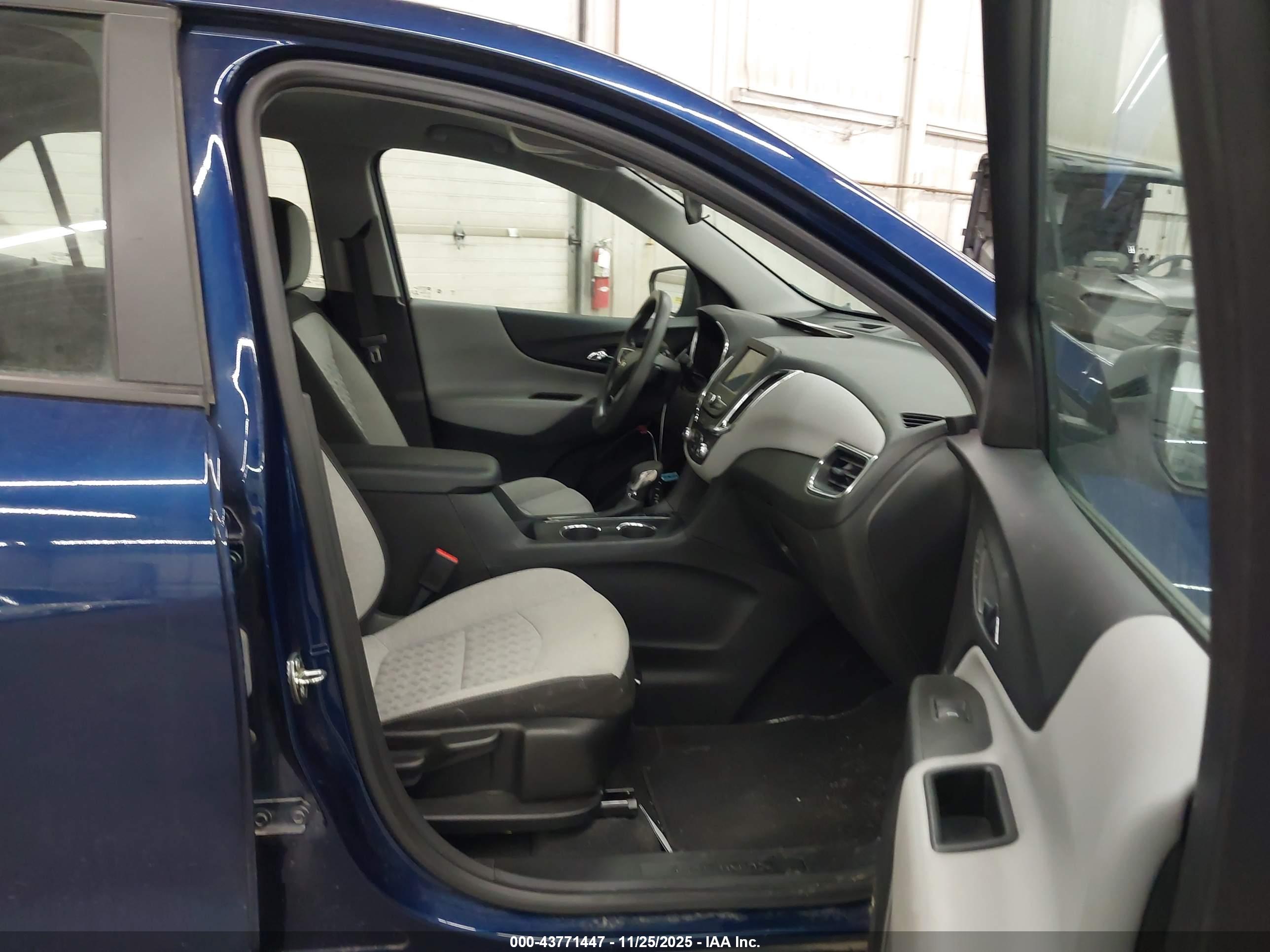 CHEVROLET EQUINOX image 5