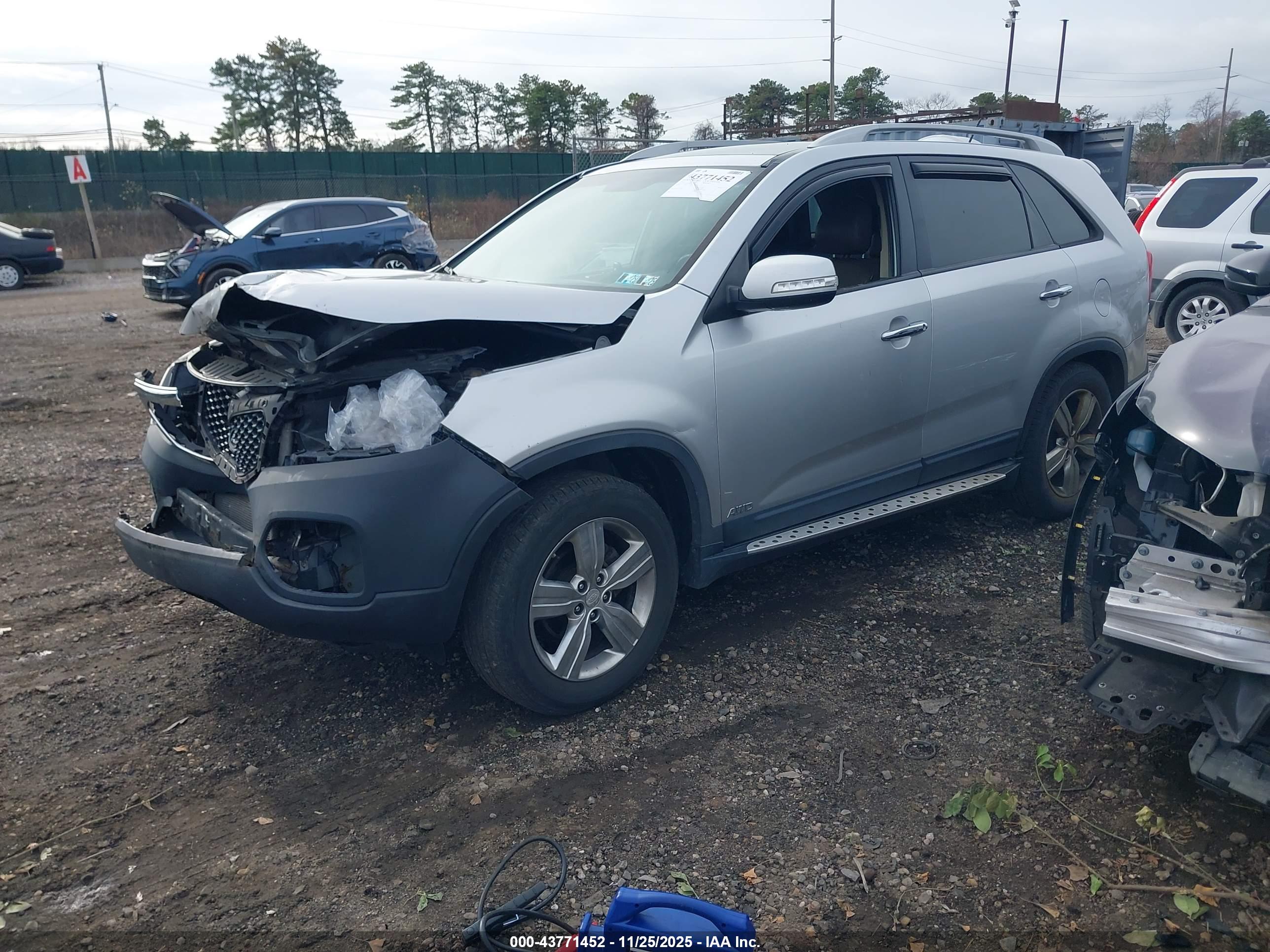 KIA SORENTO image 2