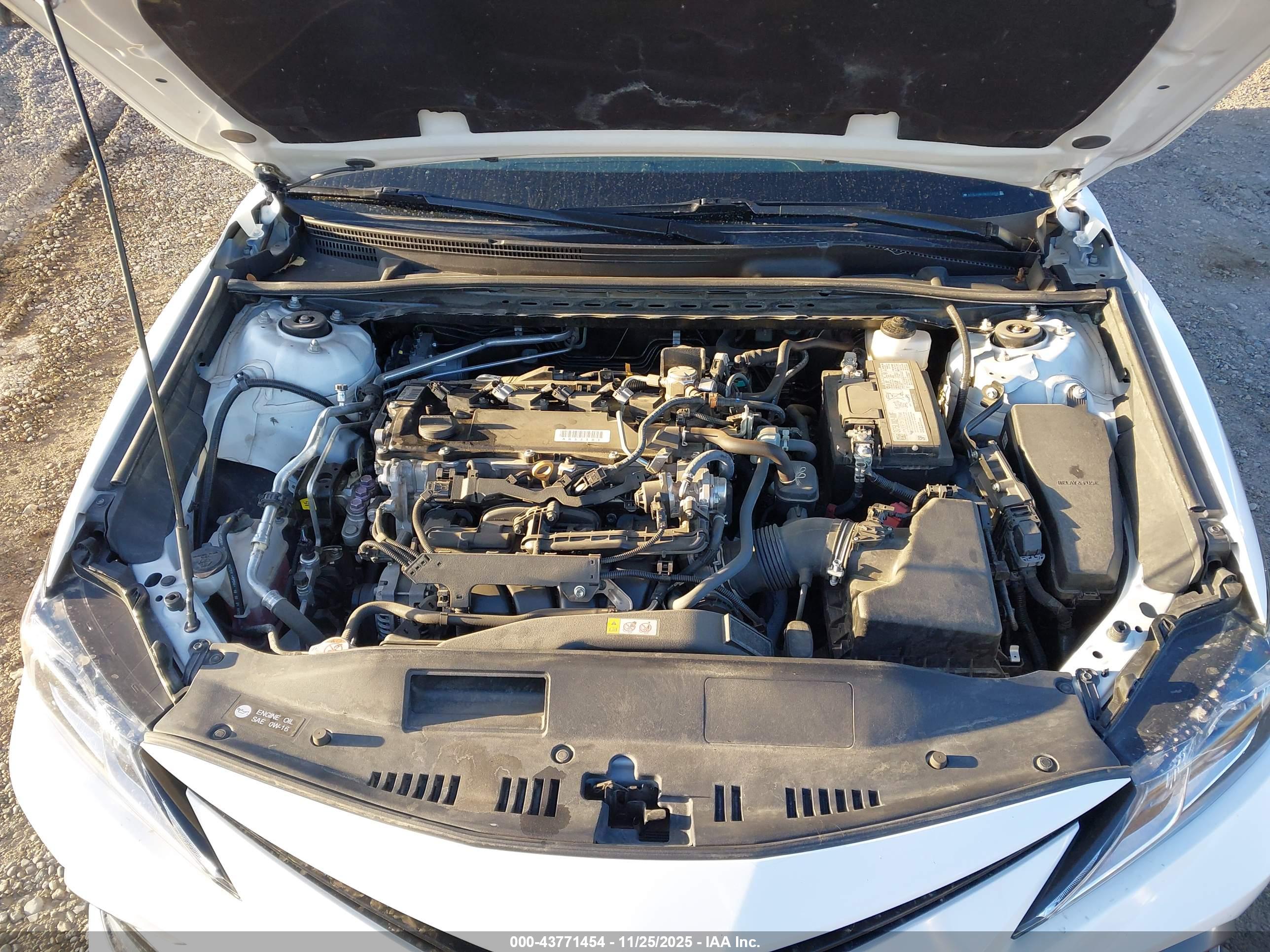 TOYOTA CAMRY image 10